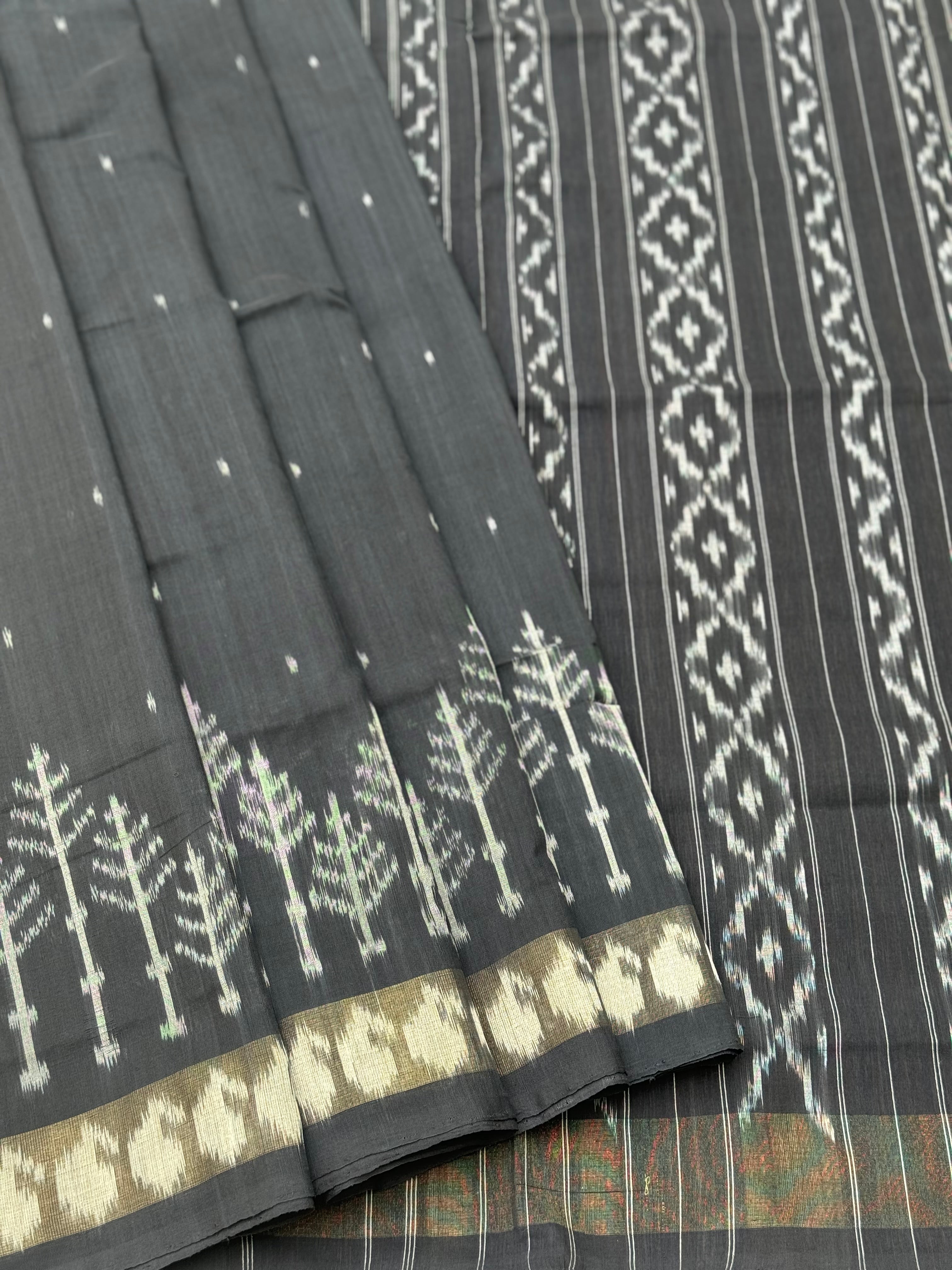Black zari border handwoven weft single ikkat cotton saree