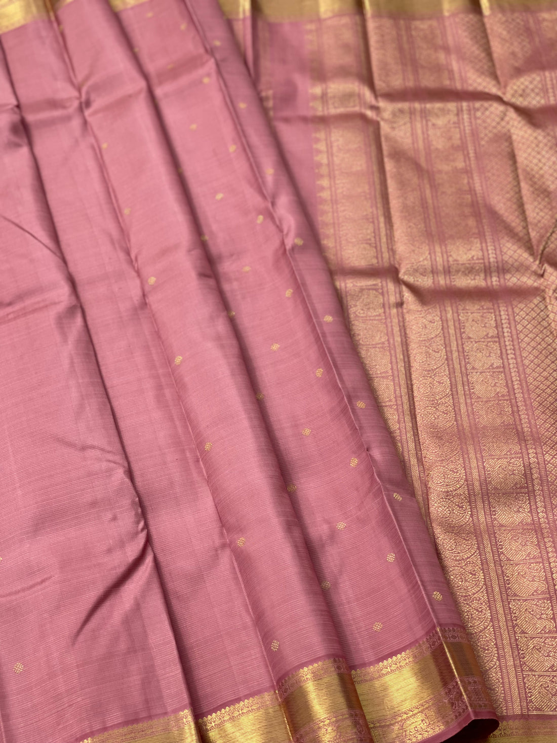 Heirloom vairaoosi kanchivaram silk saree in Dusty rose pink