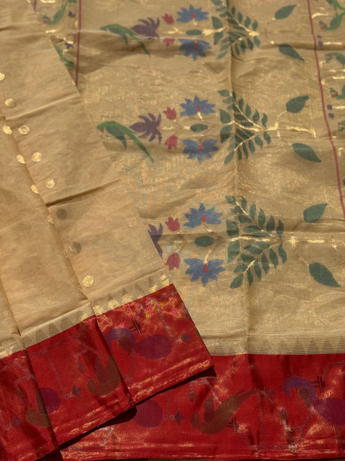 A Designer Exclusive Jaal Weave Ponduru Khadhi Jamdani with tissue Muniya paithani border with Peacock and Parrots