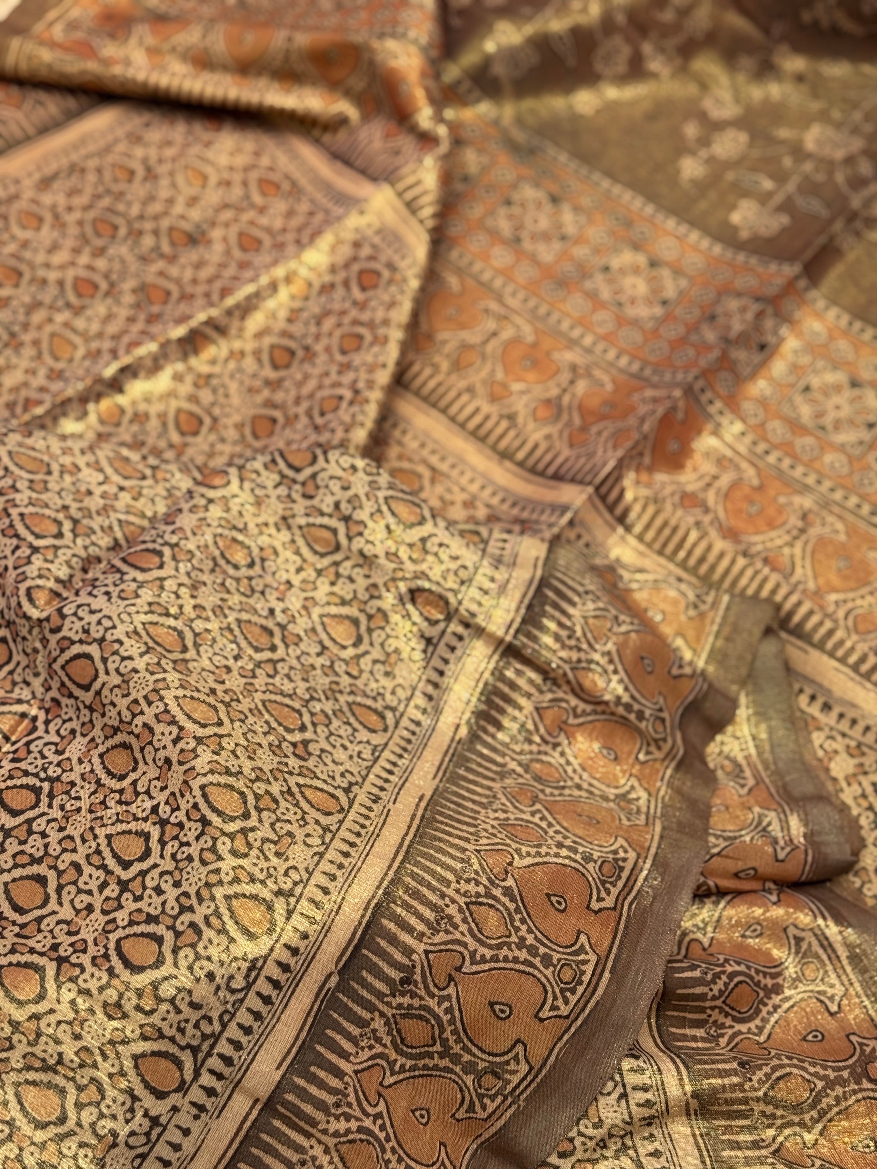 EYARKAI - NATURAL DYE KODALIKARUPPUR BLOCK PRINTS ON TISSUE ZARI GROUNDED COTTON SAREE