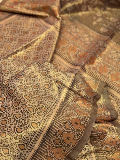 EYARKAI - NATURAL DYE KODALIKARUPPUR BLOCK PRINTS ON TISSUE ZARI GROUNDED COTTON SAREE