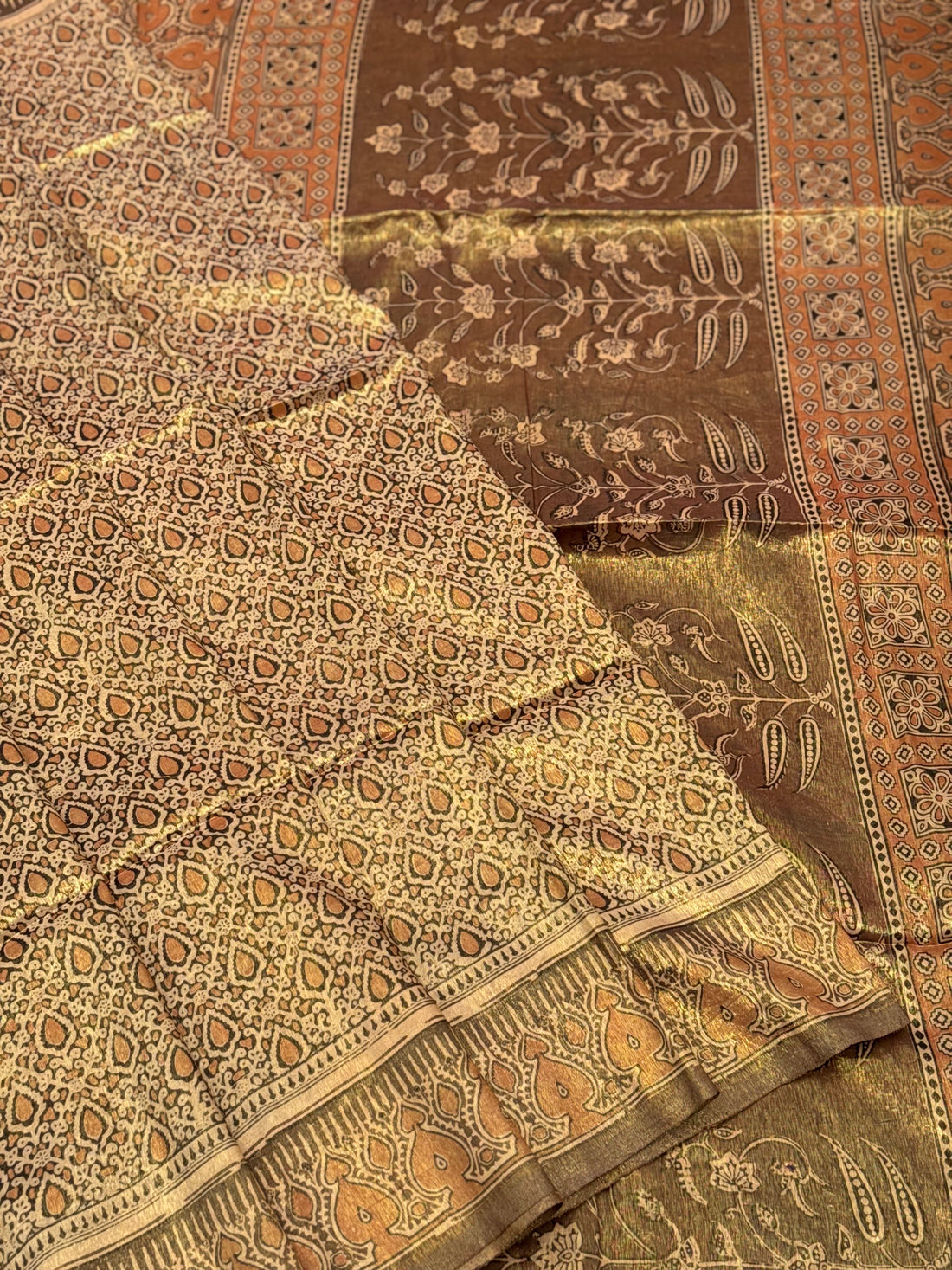 EYARKAI - NATURAL DYE KODALIKARUPPUR BLOCK PRINTS ON TISSUE ZARI GROUNDED COTTON SAREE
