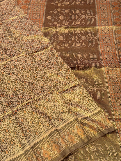 EYARKAI - NATURAL DYE KODALIKARUPPUR BLOCK PRINTS ON TISSUE ZARI GROUNDED COTTON SAREE