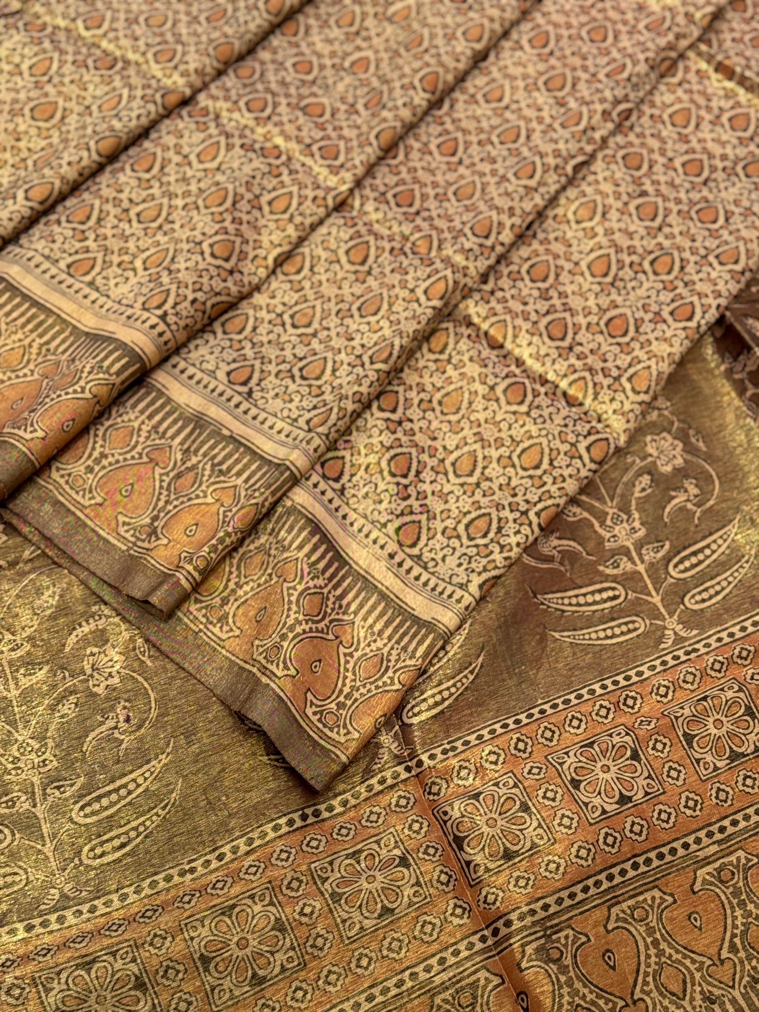 EYARKAI - NATURAL DYE KODALIKARUPPUR BLOCK PRINTS ON TISSUE ZARI GROUNDED COTTON SAREE
