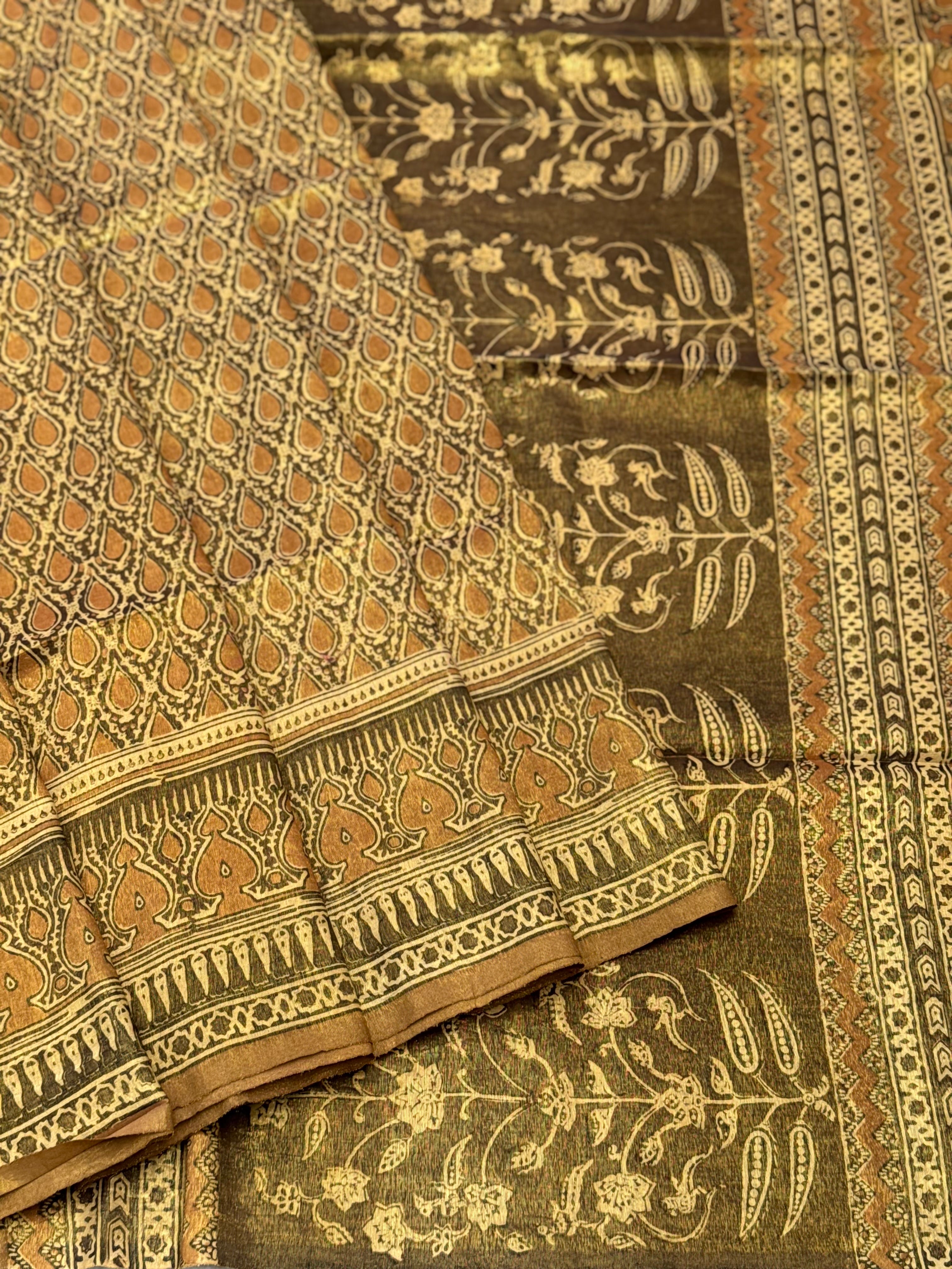 EYARKAI - NATURAL DYE KODALIKARUPPUR BLOCK PRINTS ON TISSUE ZARI GROUNDED COTTON SAREE