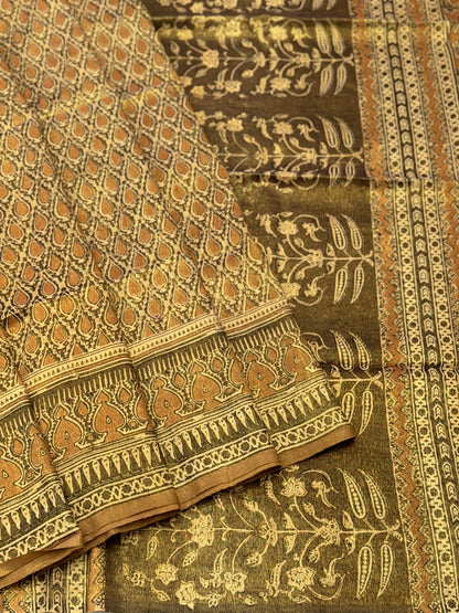 EYARKAI - NATURAL DYE KODALIKARUPPUR BLOCK PRINTS ON TISSUE ZARI GROUNDED COTTON SAREE