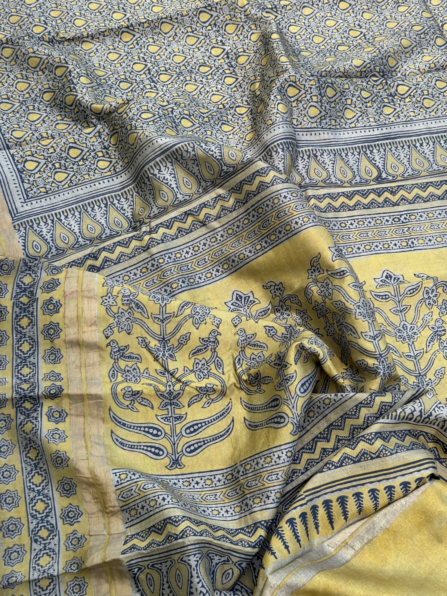 EYARKAI - NATURAL DYE KODALIKARUPPUR BLOCK PRINTS ON MULBERRY SILK