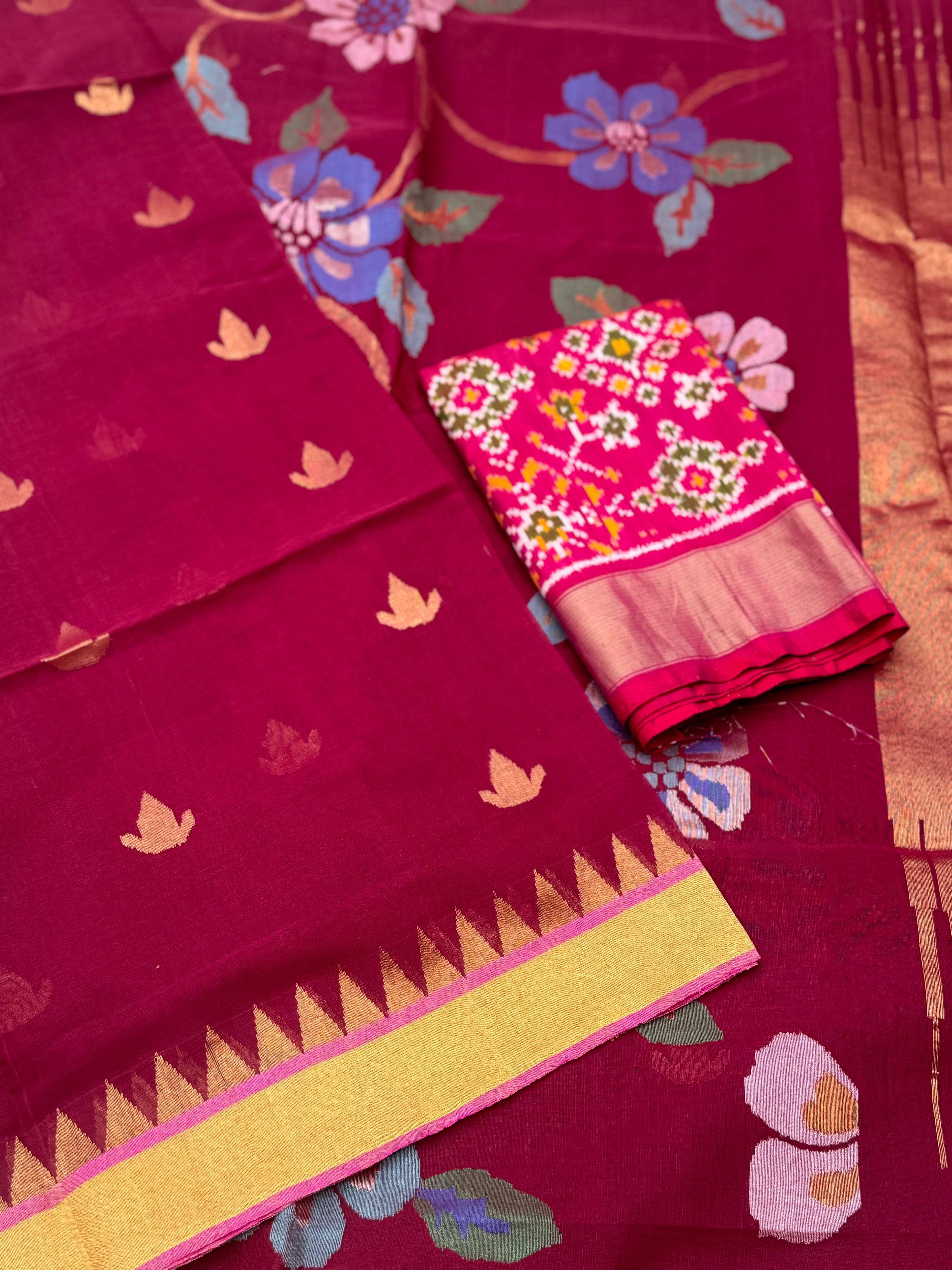 A gorgeous handspun ponduru khadhi jamdani cotton saree full jaal pallu and blouse
