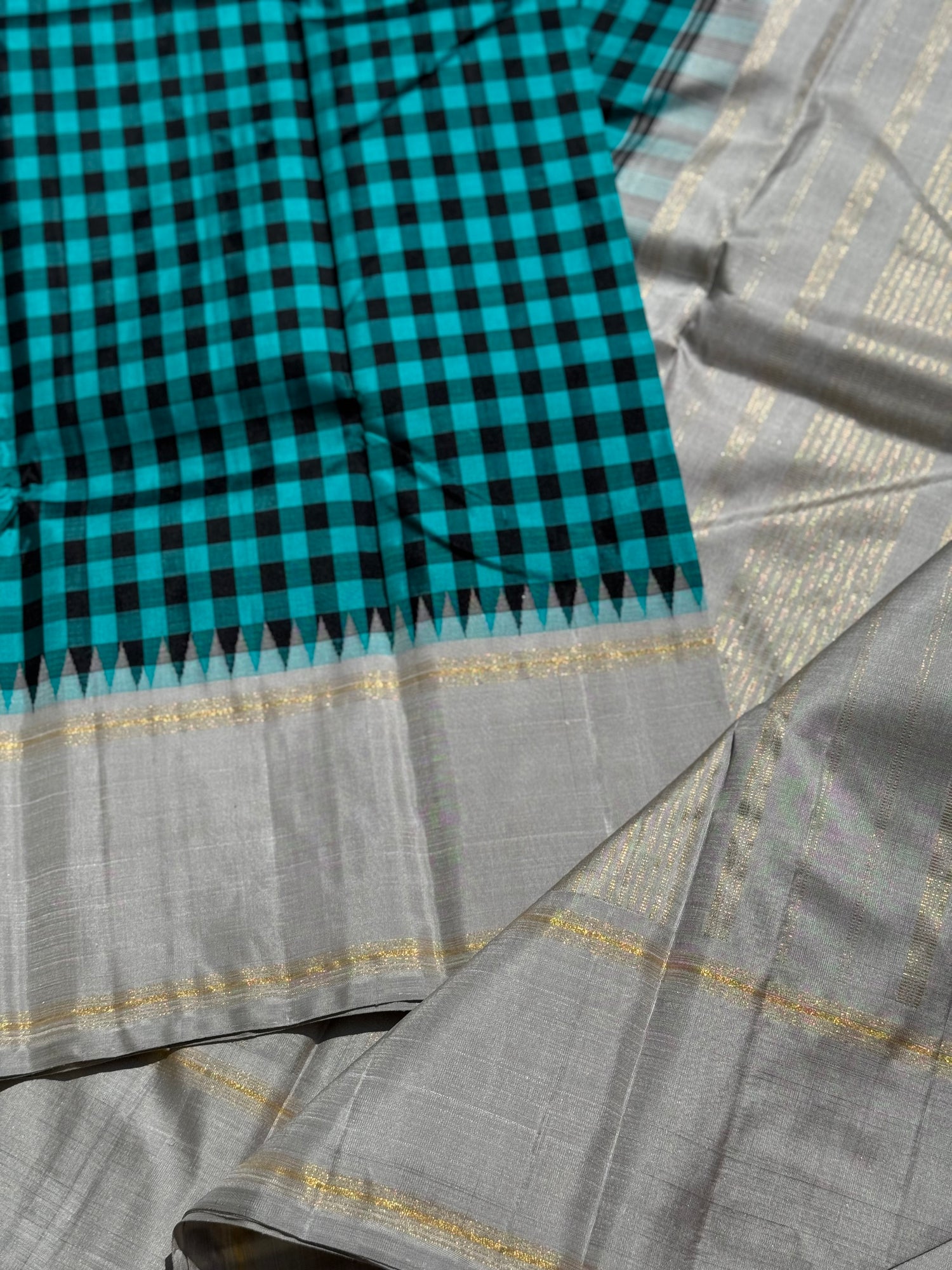 A pleasant seagreen pattani kattam korvai kanchivaram silk saree