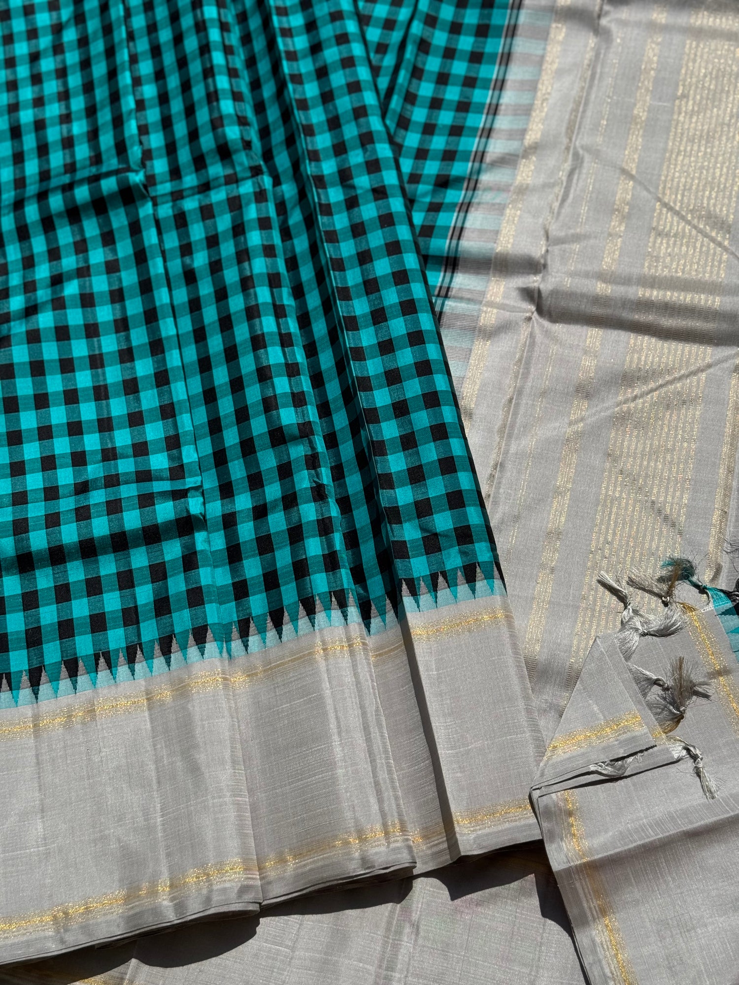 A pleasant seagreen pattani kattam korvai kanchivaram silk saree