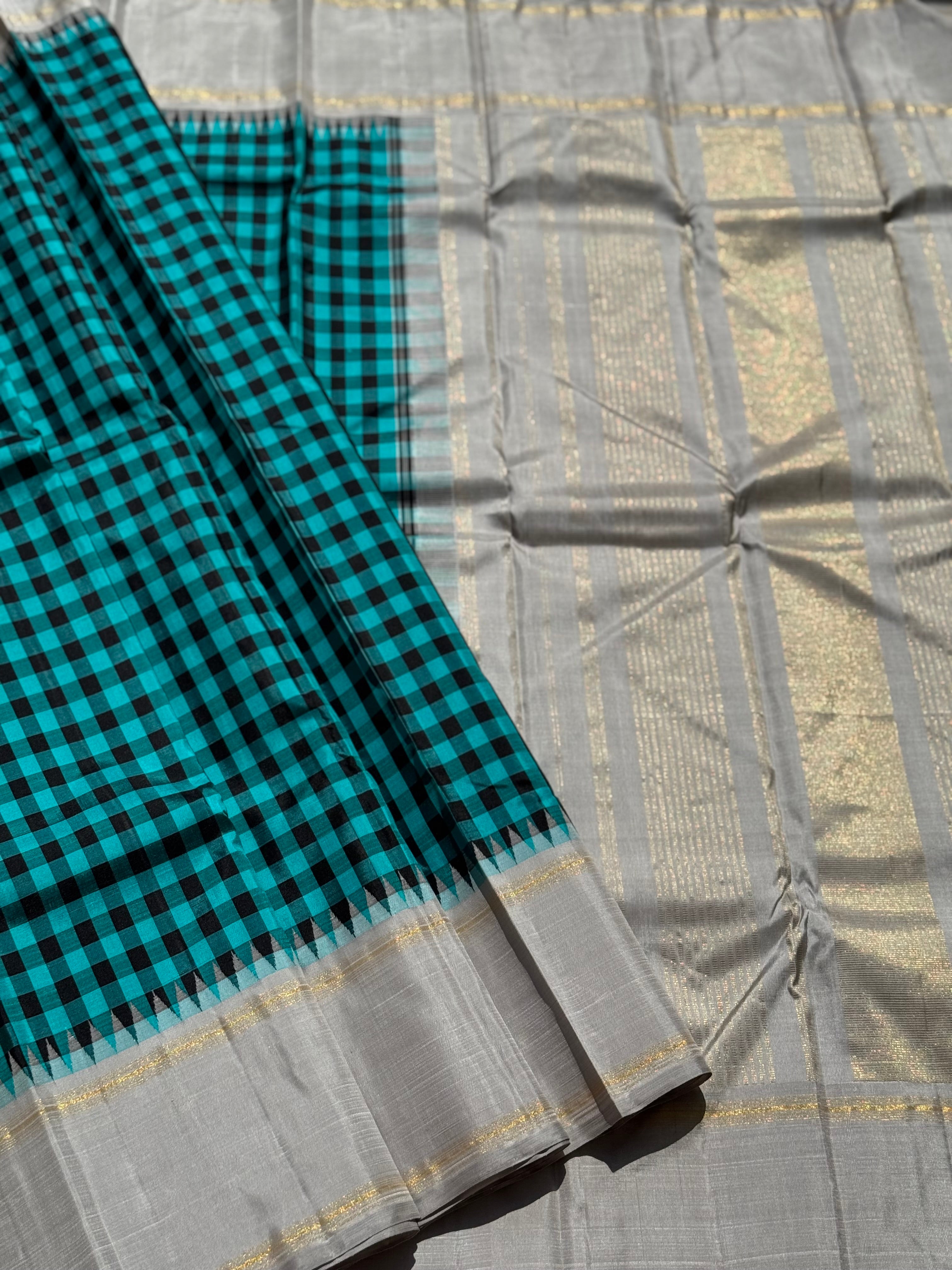 A pleasant seagreen pattani kattam korvai kanchivaram silk saree