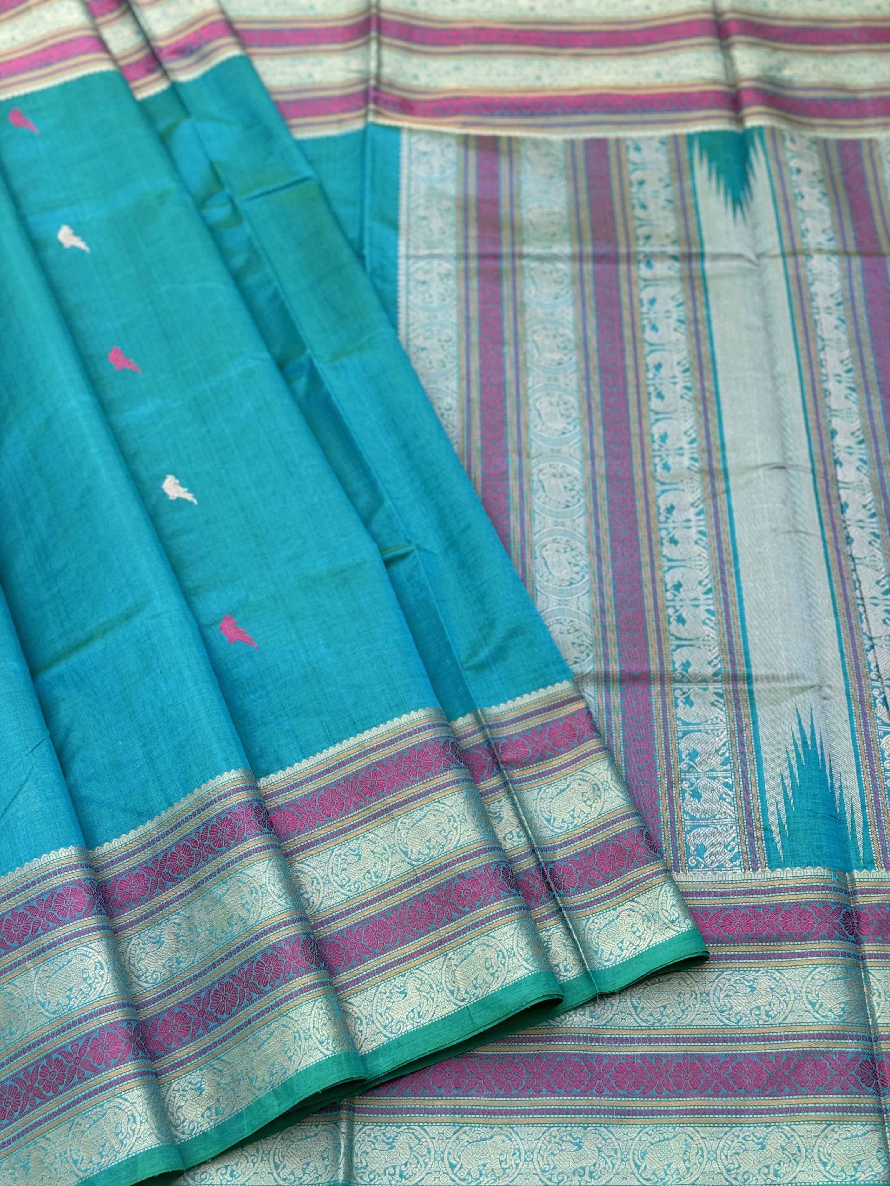 A gorgeous pastel seagreen shade handwoven Kanchi  silk cotton saree