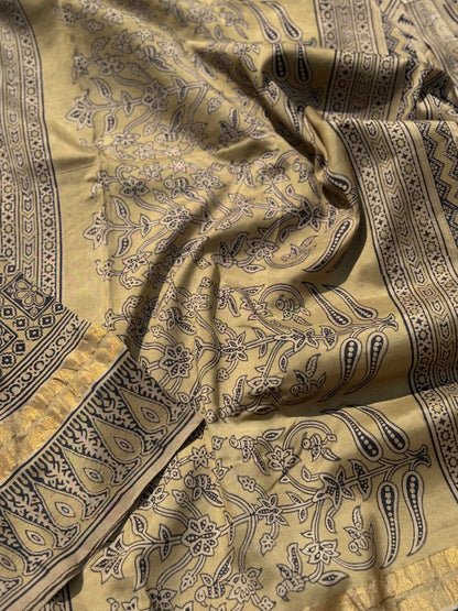 EYARKAI - NATURAL DYE KODALIKARUPPUR BLOCK PRINTS ON MULBERRY SILK