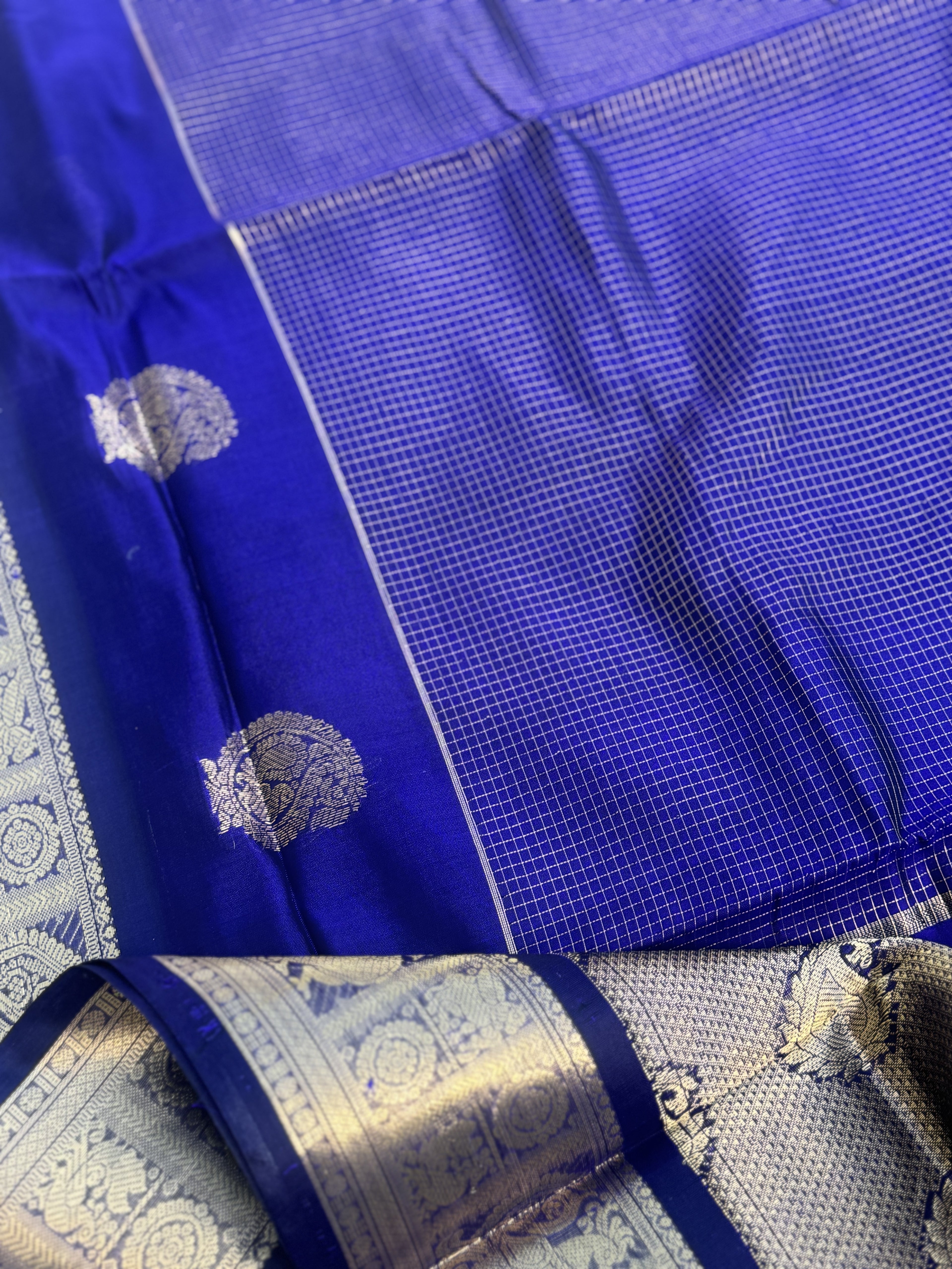 A gorgeous Royal blue zari checks weave handwoven kanchi silk cotton saree