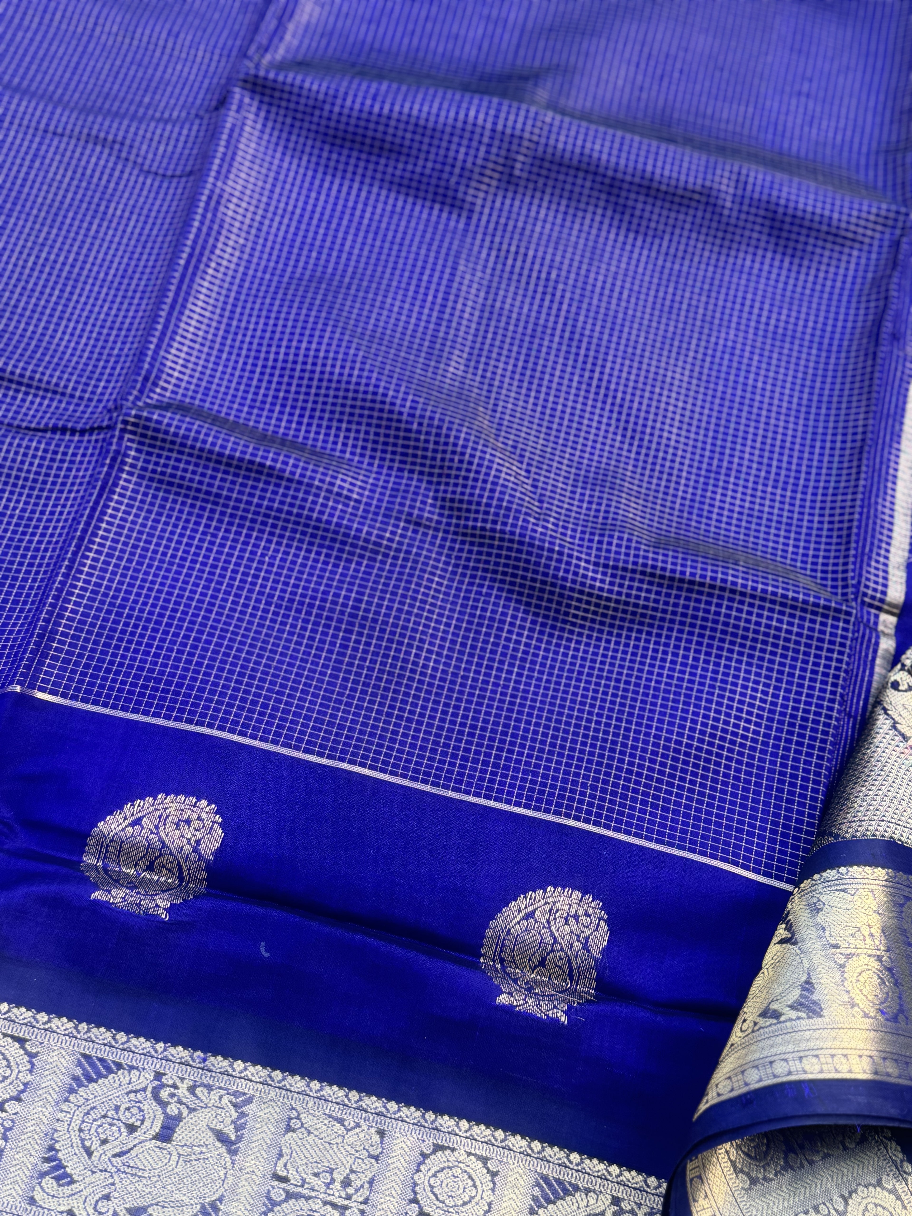 A gorgeous Royal blue zari checks weave handwoven kanchi silk cotton saree