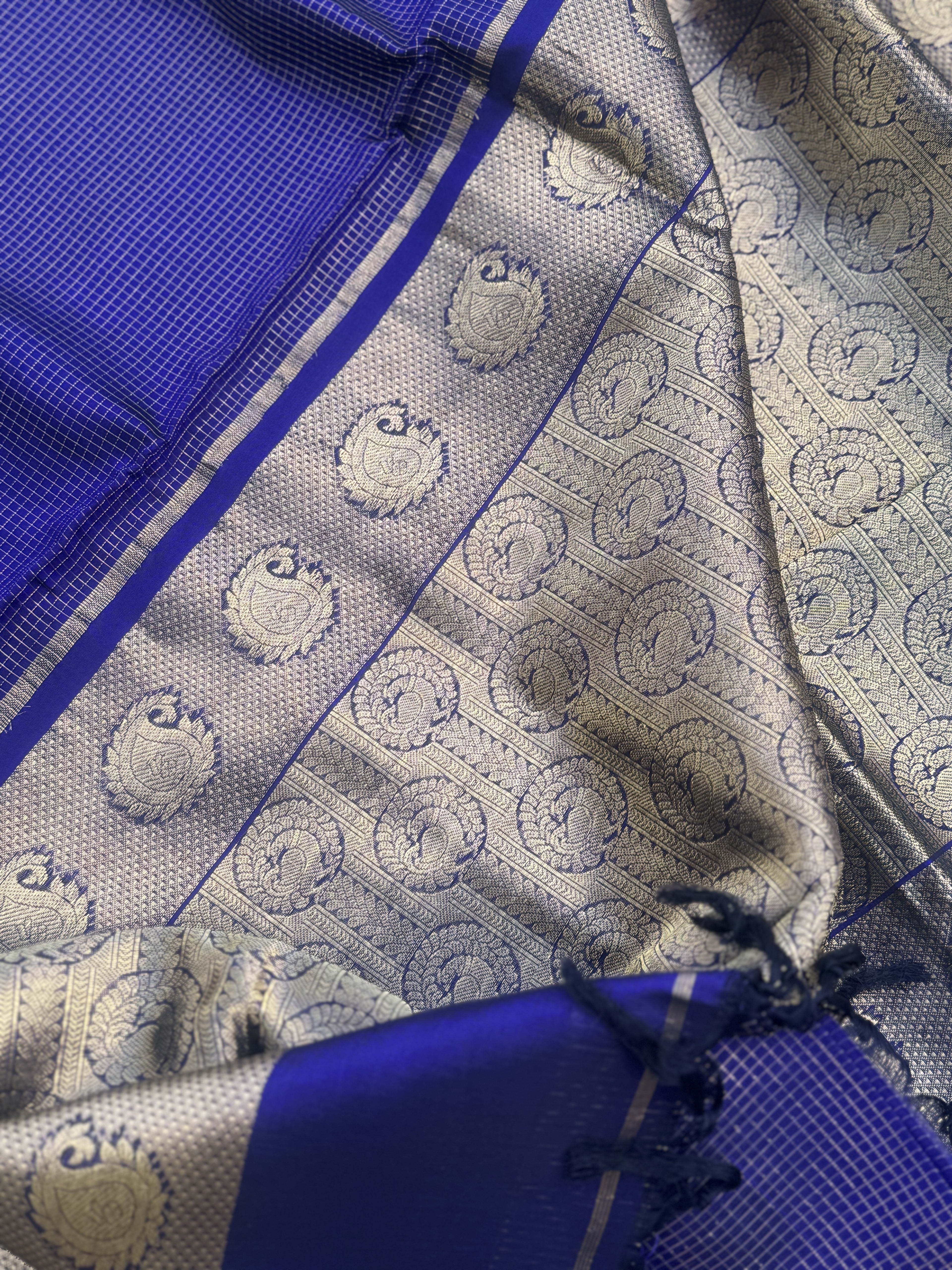 A gorgeous Royal blue zari checks weave handwoven kanchi silk cotton saree