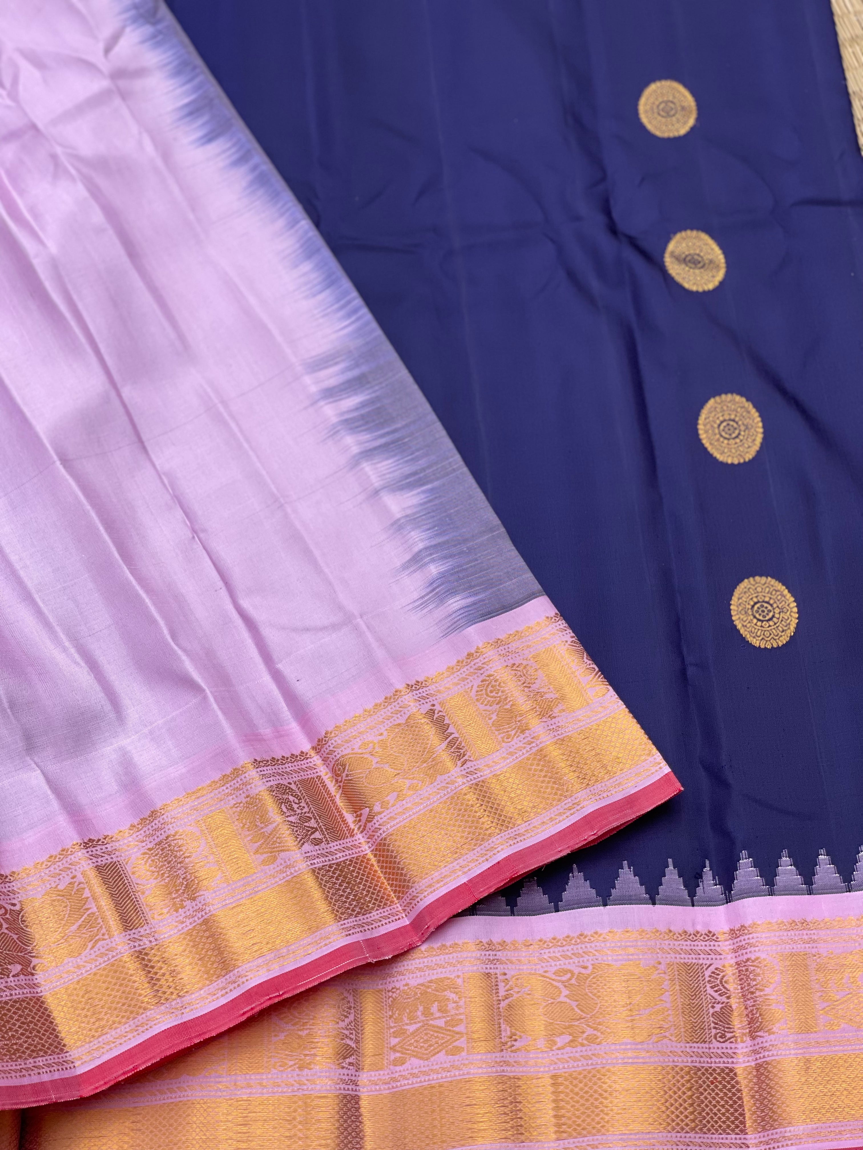 A Stunner Deep midnight blue Gadwal Silk Saree