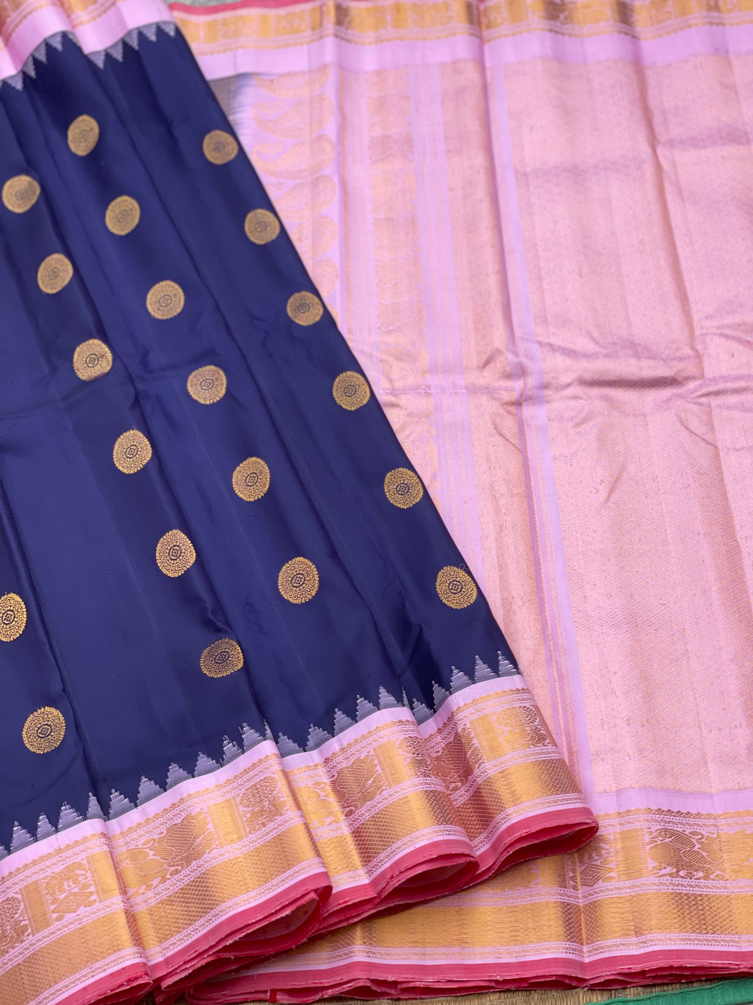 A Stunner Deep midnight blue Gadwal Silk Saree