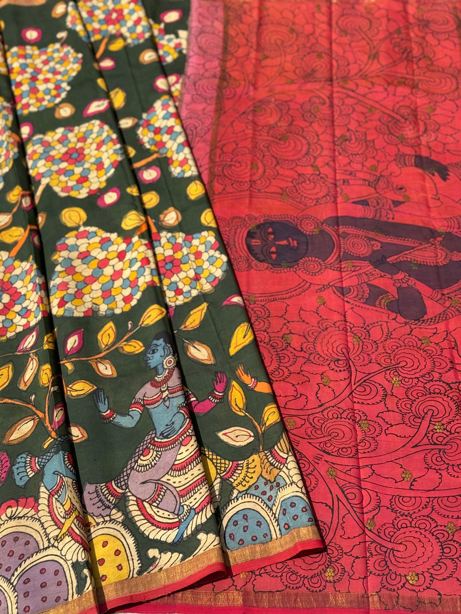 Borderless kanchivaram silk with Complete HandDrawn And HandPainted Penkalamkari