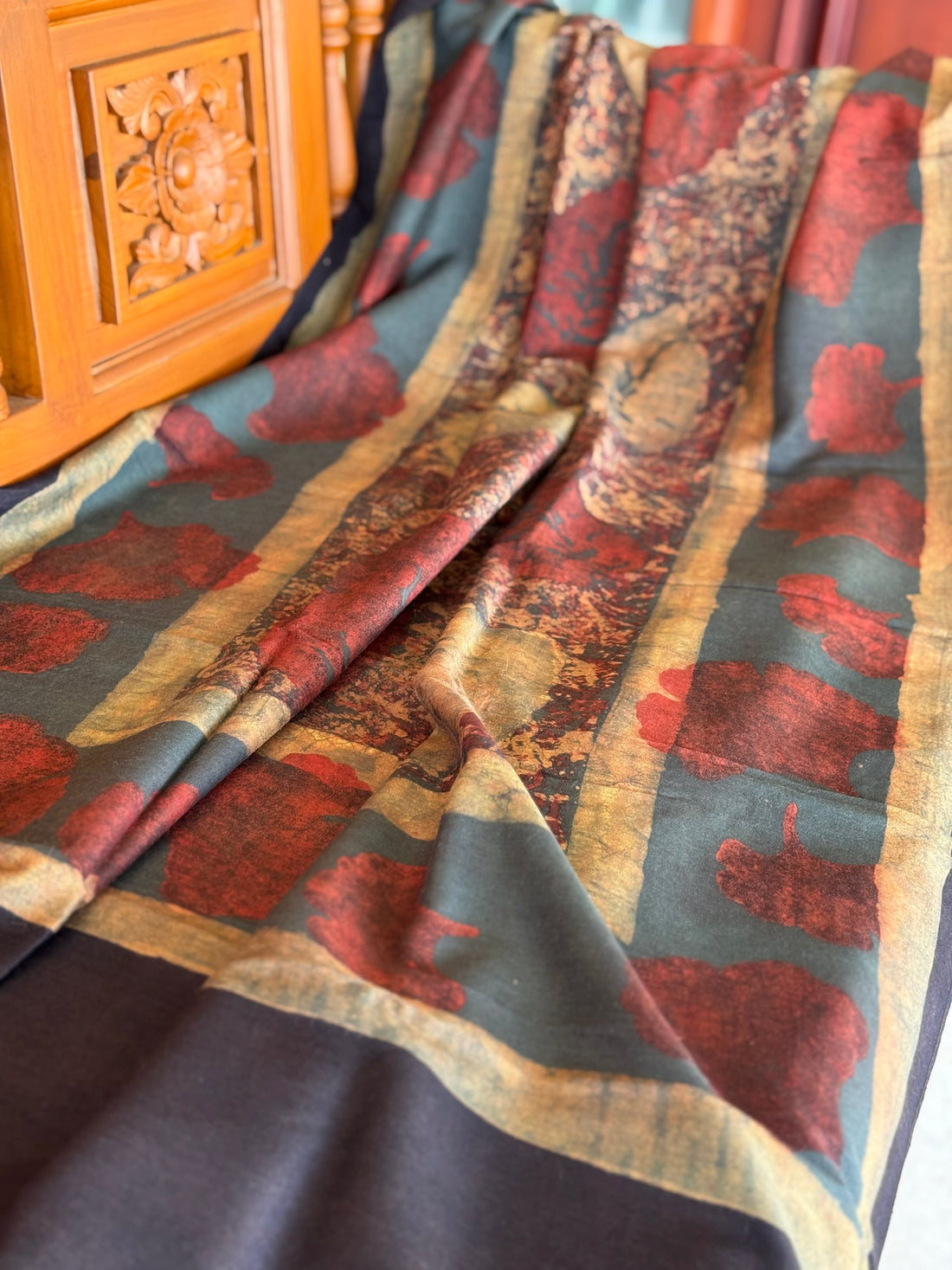 NATURAL DYED / VEGETABLE DYED HANDBLOCK PRINTS AJRAKH SILK DUPPATTA