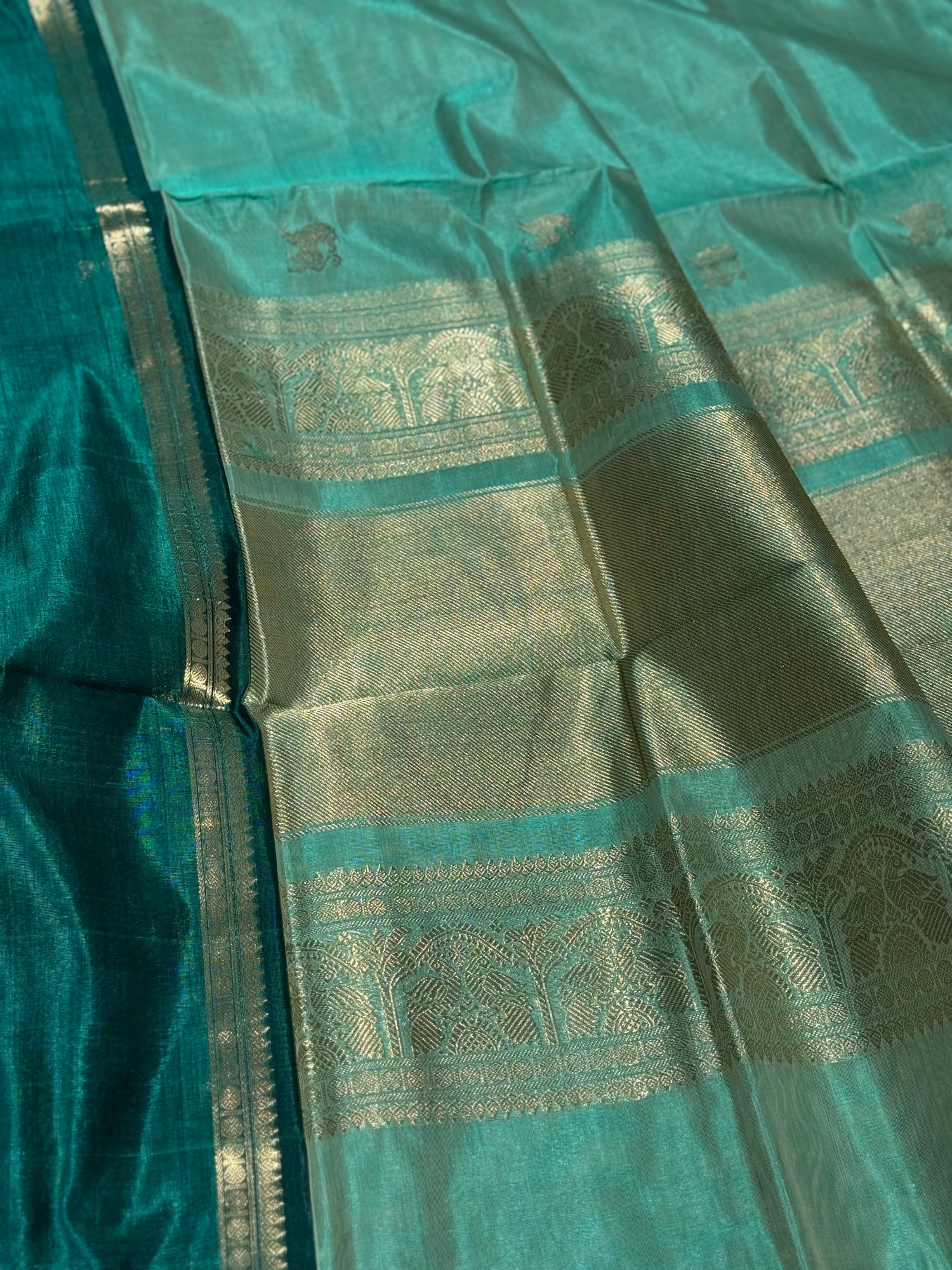 Reserved for Shash - A gorgeous seagreen with teal handwoven yali Kanchi silk cotton saree