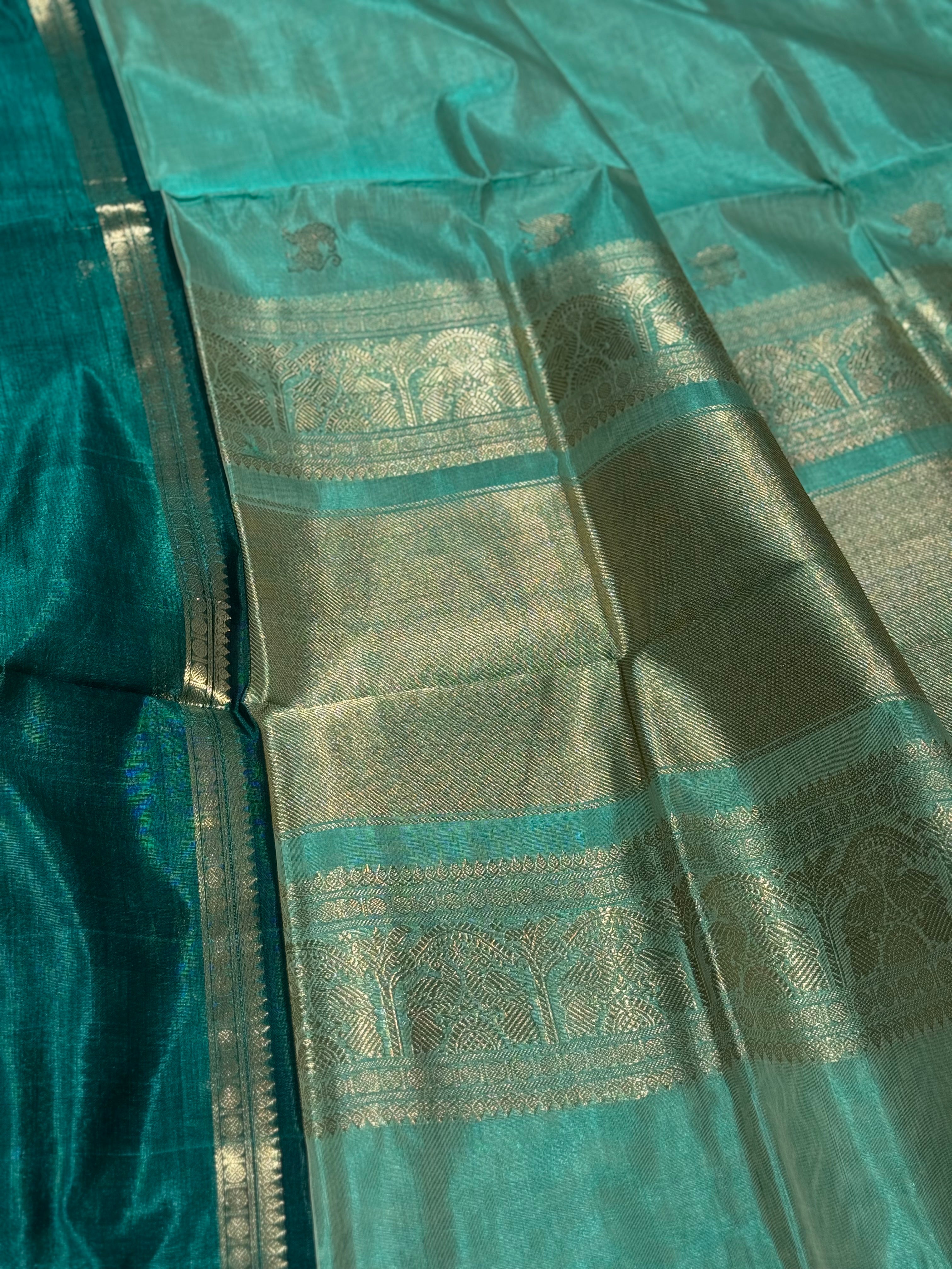 Reserved for Shash - A gorgeous seagreen with teal handwoven yali Kanchi silk cotton saree