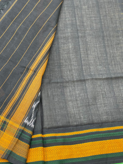 Offwhite Pochampally ikkat cotton Saree