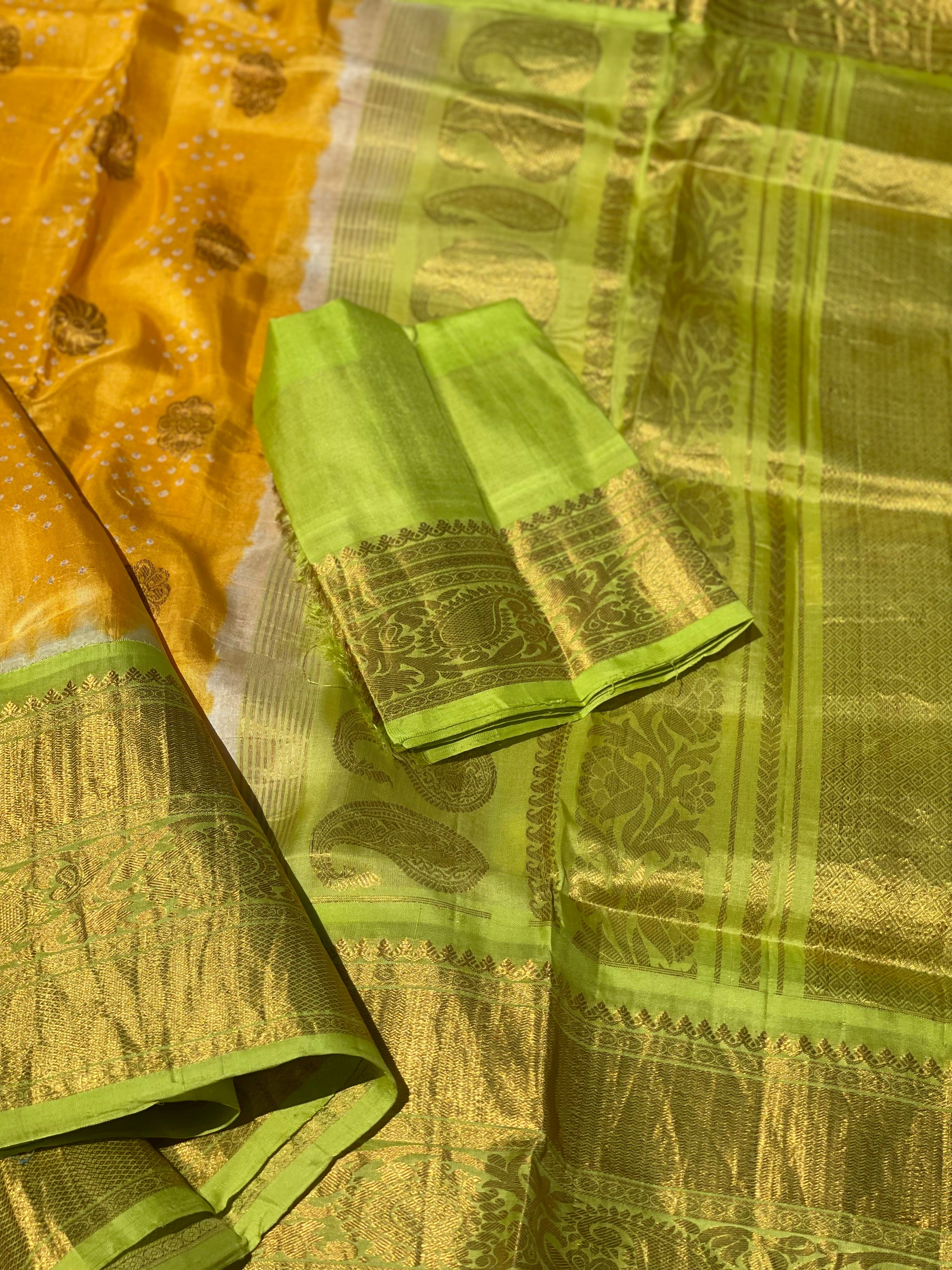 Handknotted Bandhej on Gadwal silk saree