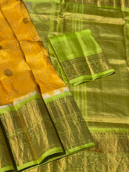 Handknotted Bandhej on Gadwal silk saree