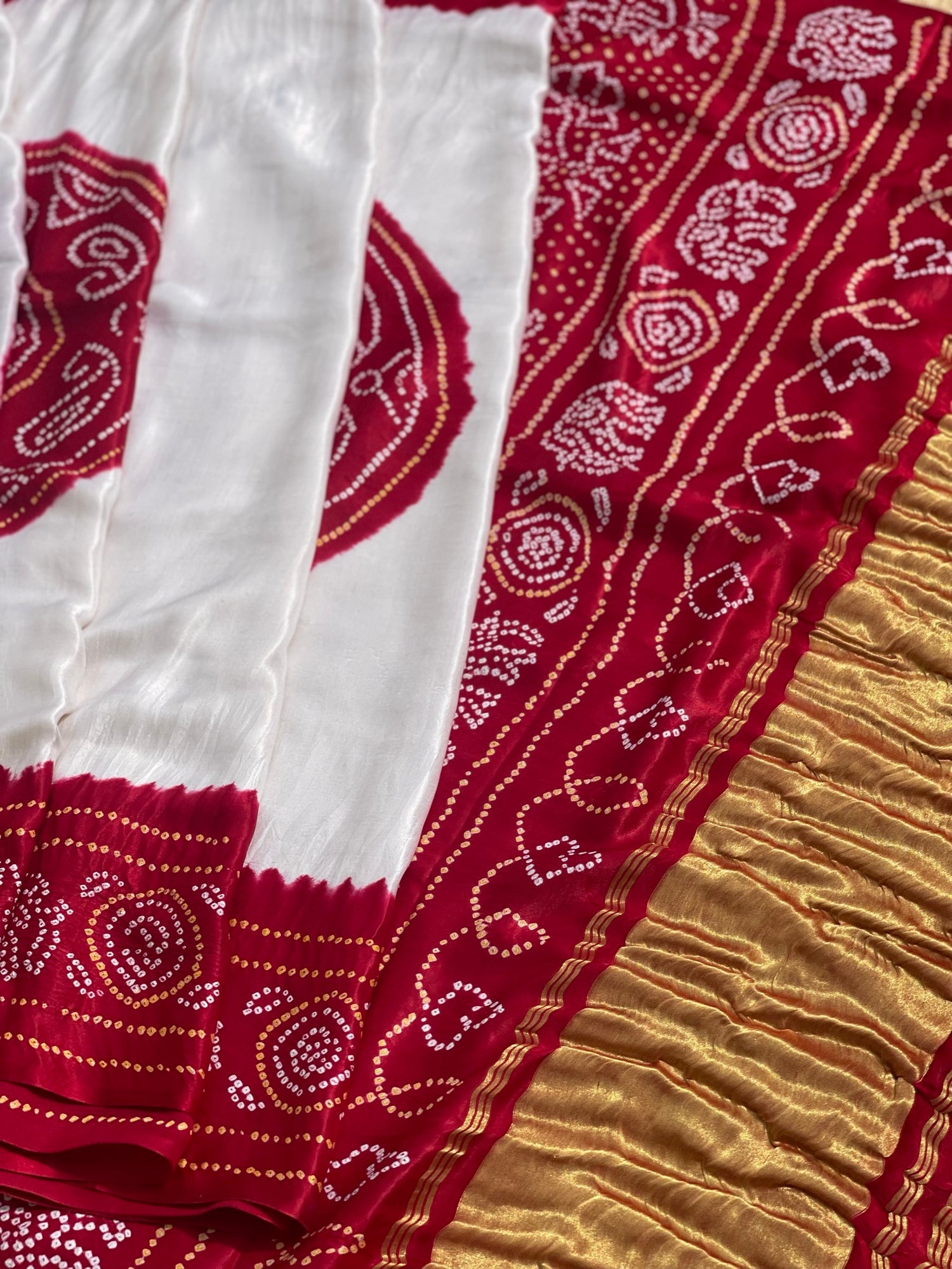 Tie And Dye Hand Knotted Rai Bandhej Gajji Silk Saree