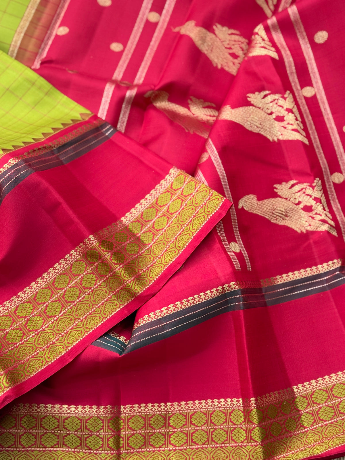 Aesthetic vintage revival kutrala kuravanji Kanchivaram silk saree in sampanga green with red