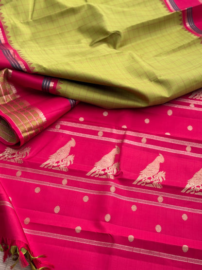 Aesthetic vintage revival kutrala kuravanji Kanchivaram silk saree in sampanga green with red