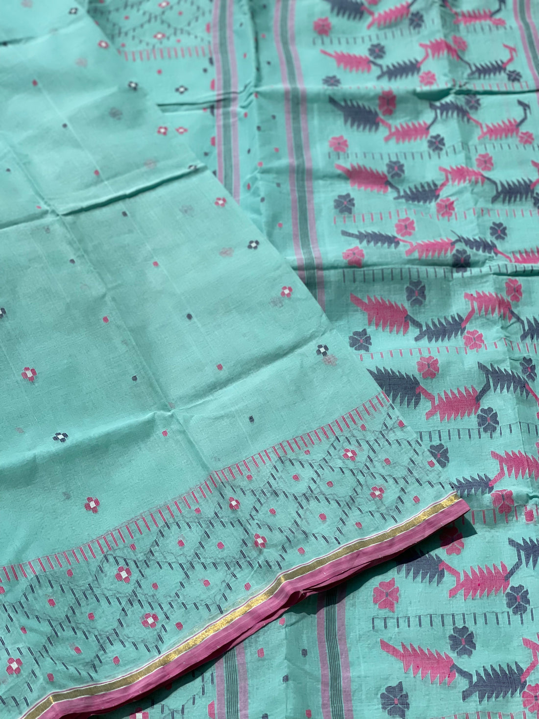 Dhakai Needle Weave Cotton Jamdani Saree