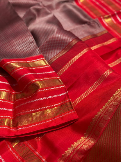 A gorgeous masterpiece honeycomb motif korvai kanchivaram silk saree