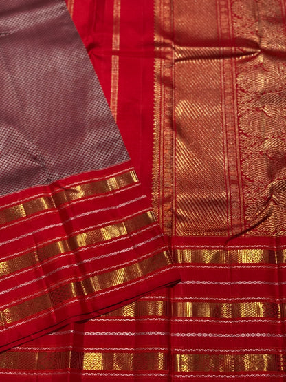 A gorgeous masterpiece honeycomb motif korvai kanchivaram silk saree