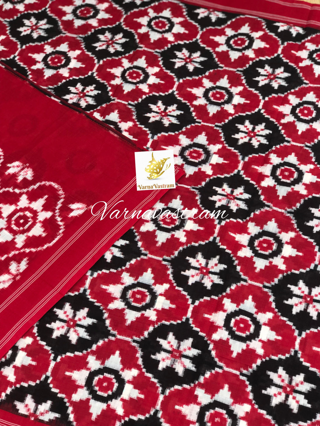 Telia Rumal Double Ikkat Cotton Saree Black Red And White
