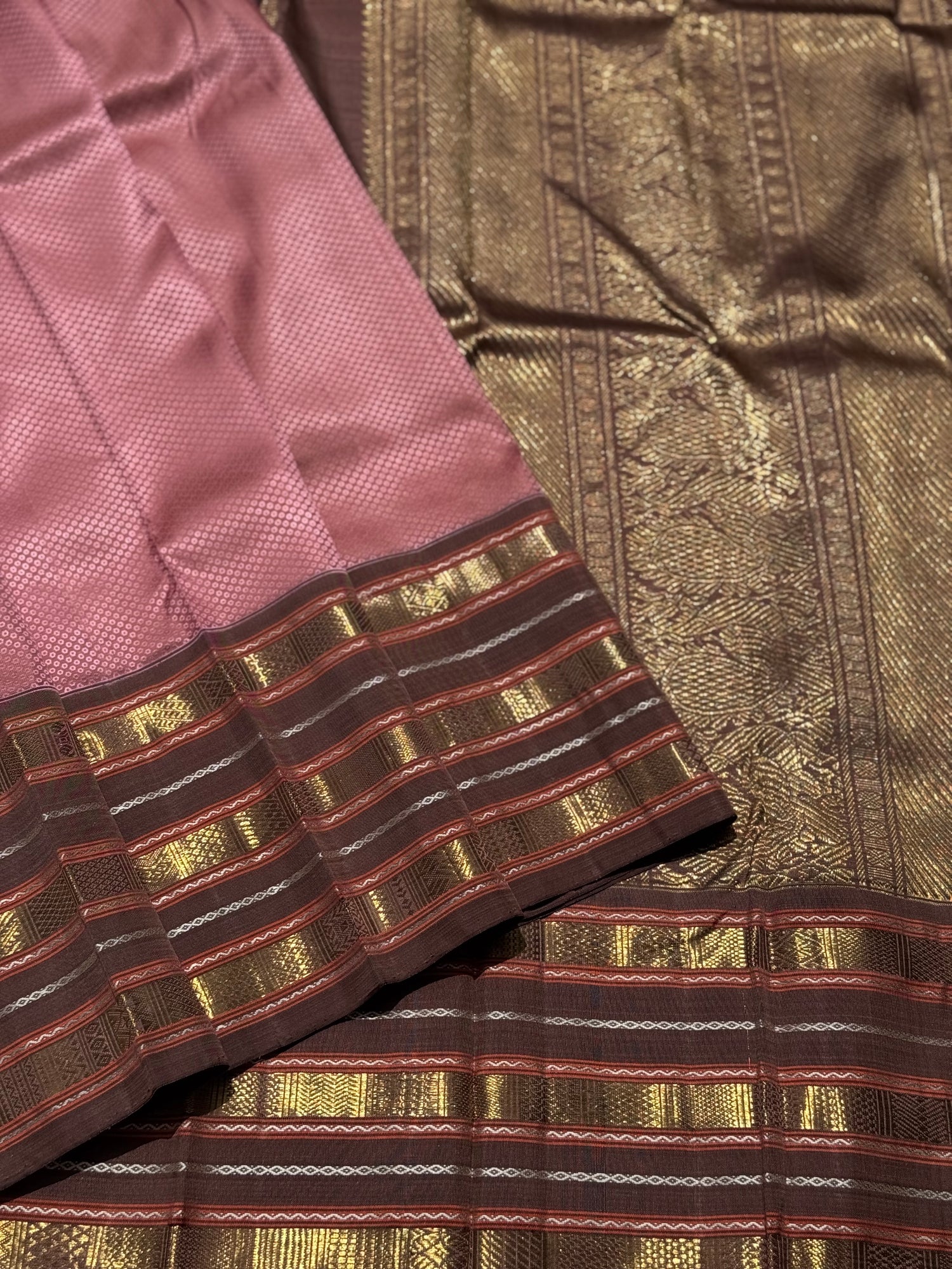 A dusty pink masterpiece honeycomb motif korvai kanchivaram silk saree