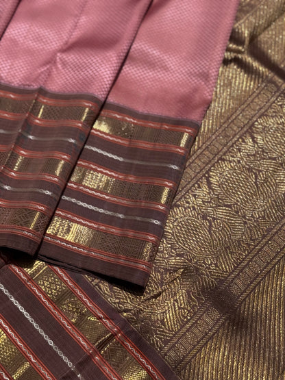 A dusty pink masterpiece honeycomb motif korvai kanchivaram silk saree