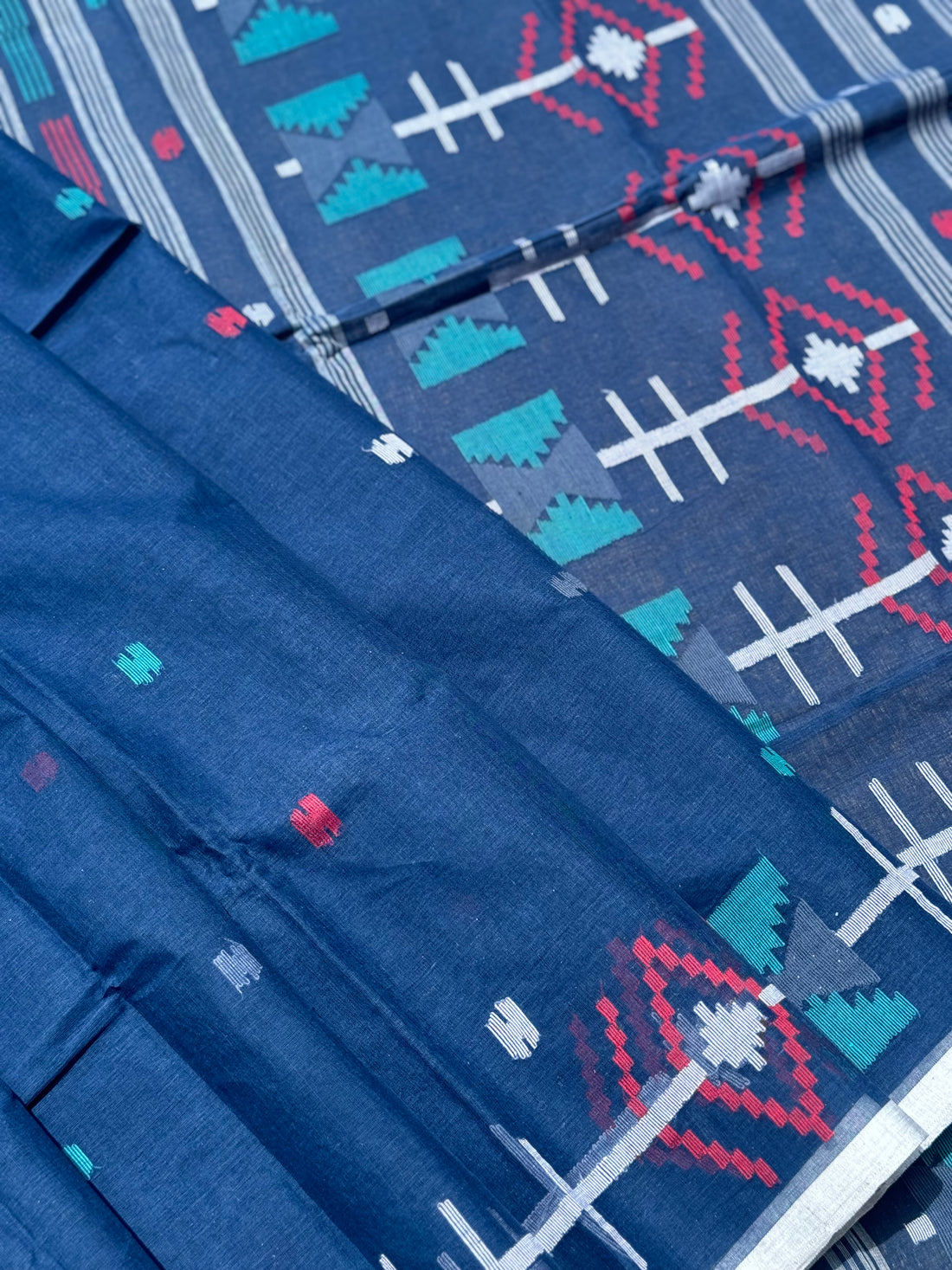 Dhakai Tant Cotton Jamdani Saree