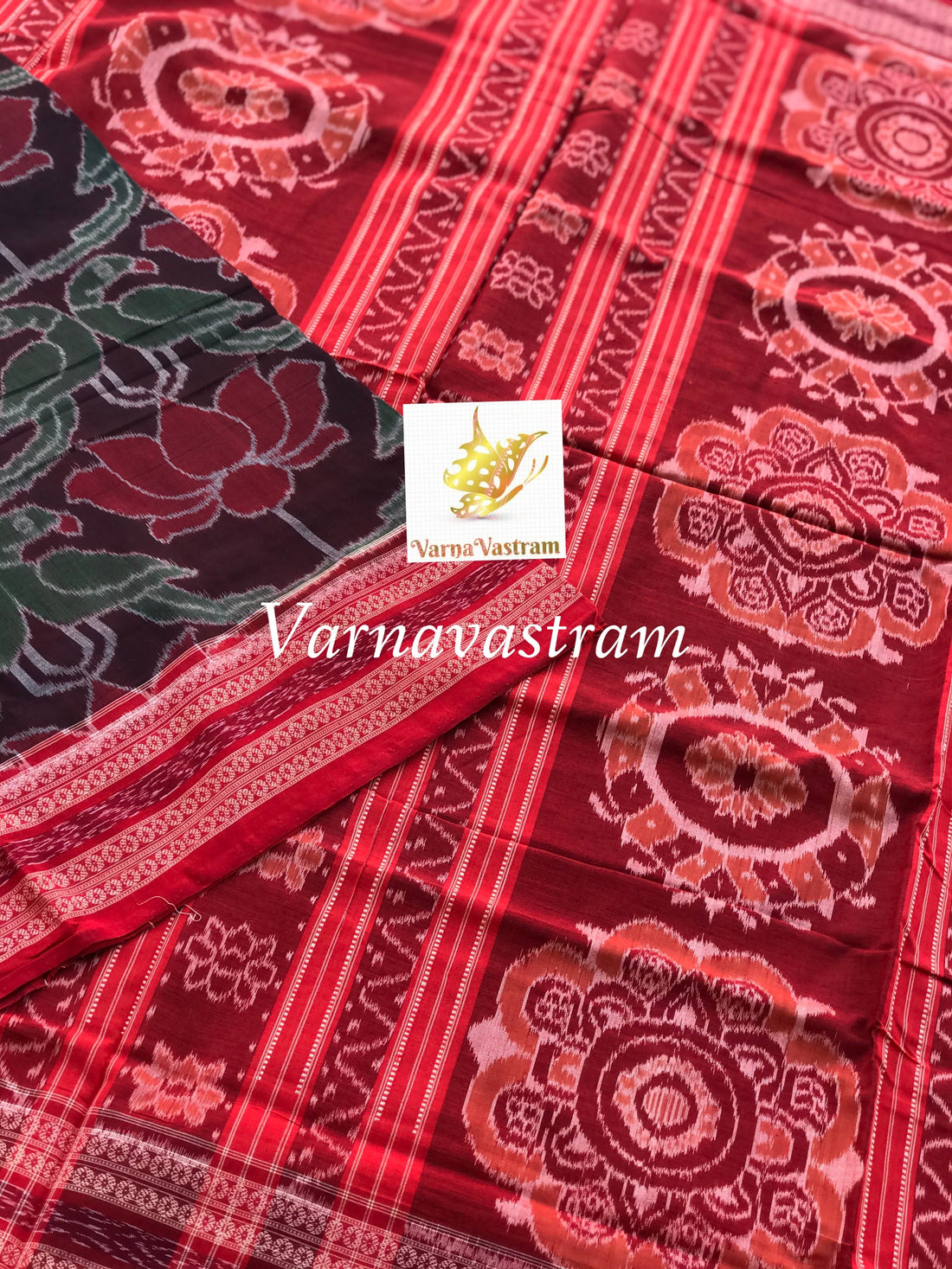 Twin Parrots With Lotus Odisha Ikkat Cotton Saree