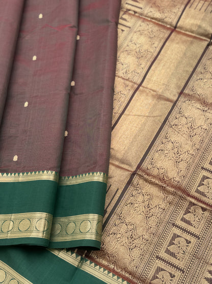 A gorgeous manthulir shade with arakku handwoven Kanchi  silk cotton saree