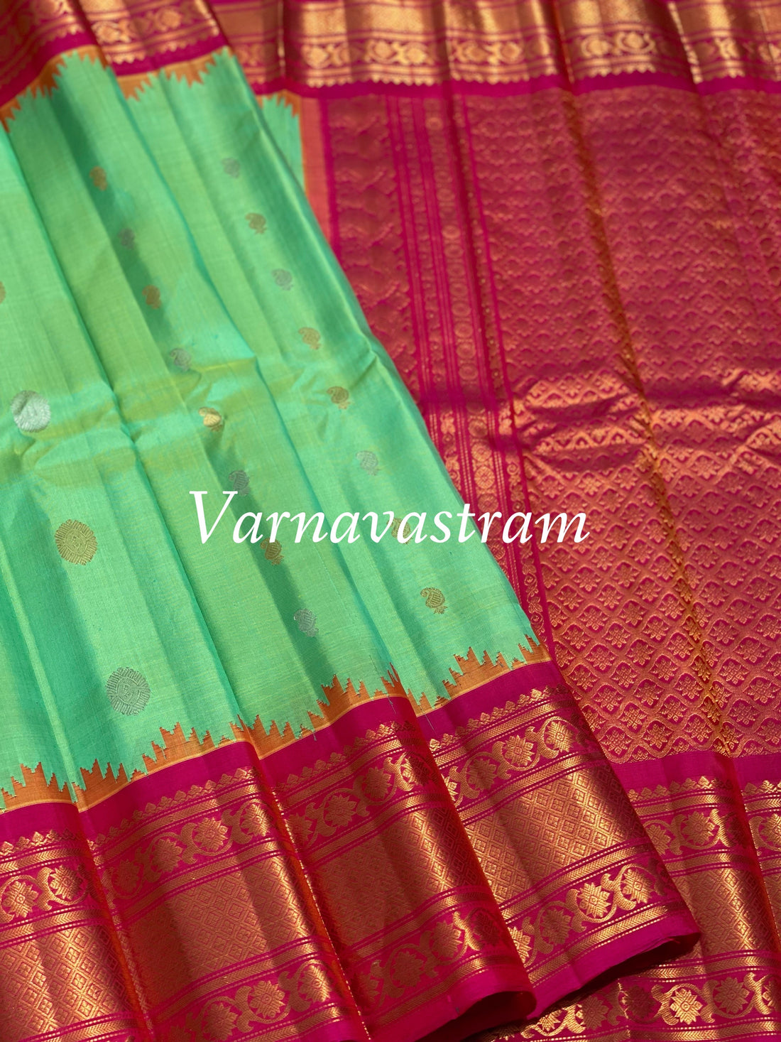 Gadwal Silk Handwoven Kuttu With Kanchi Border Saree