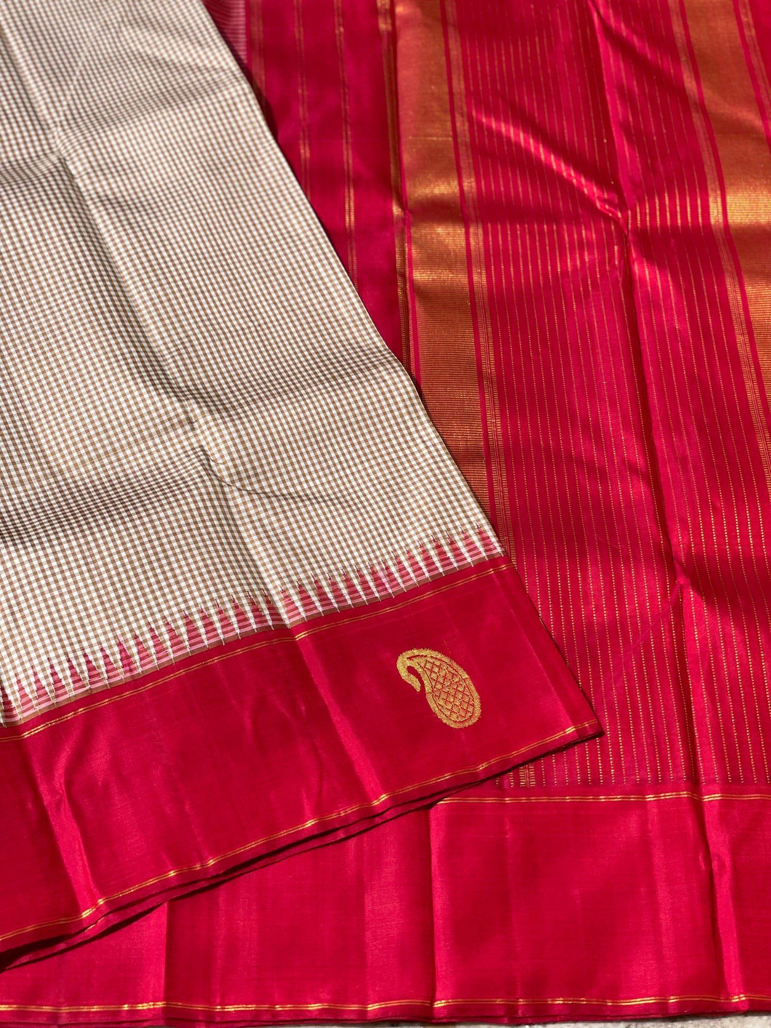 Minimal zari Korvai Kanchivaram silk saree in wheat with red shade