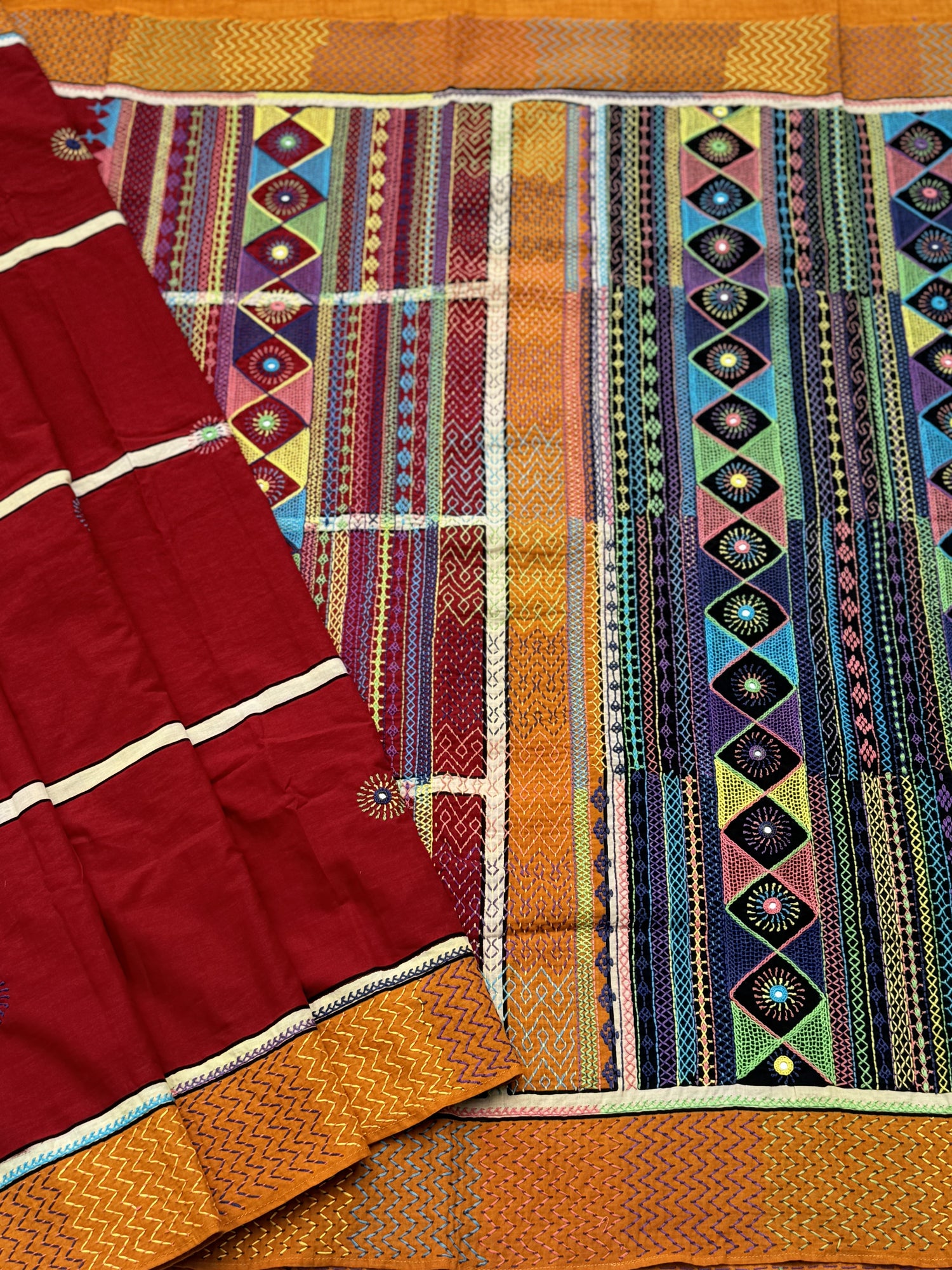 Fusion Tharagai _ A gorgeous Sickalnayakanpet Penkalamkari cotton with Lambani fusion mirror work