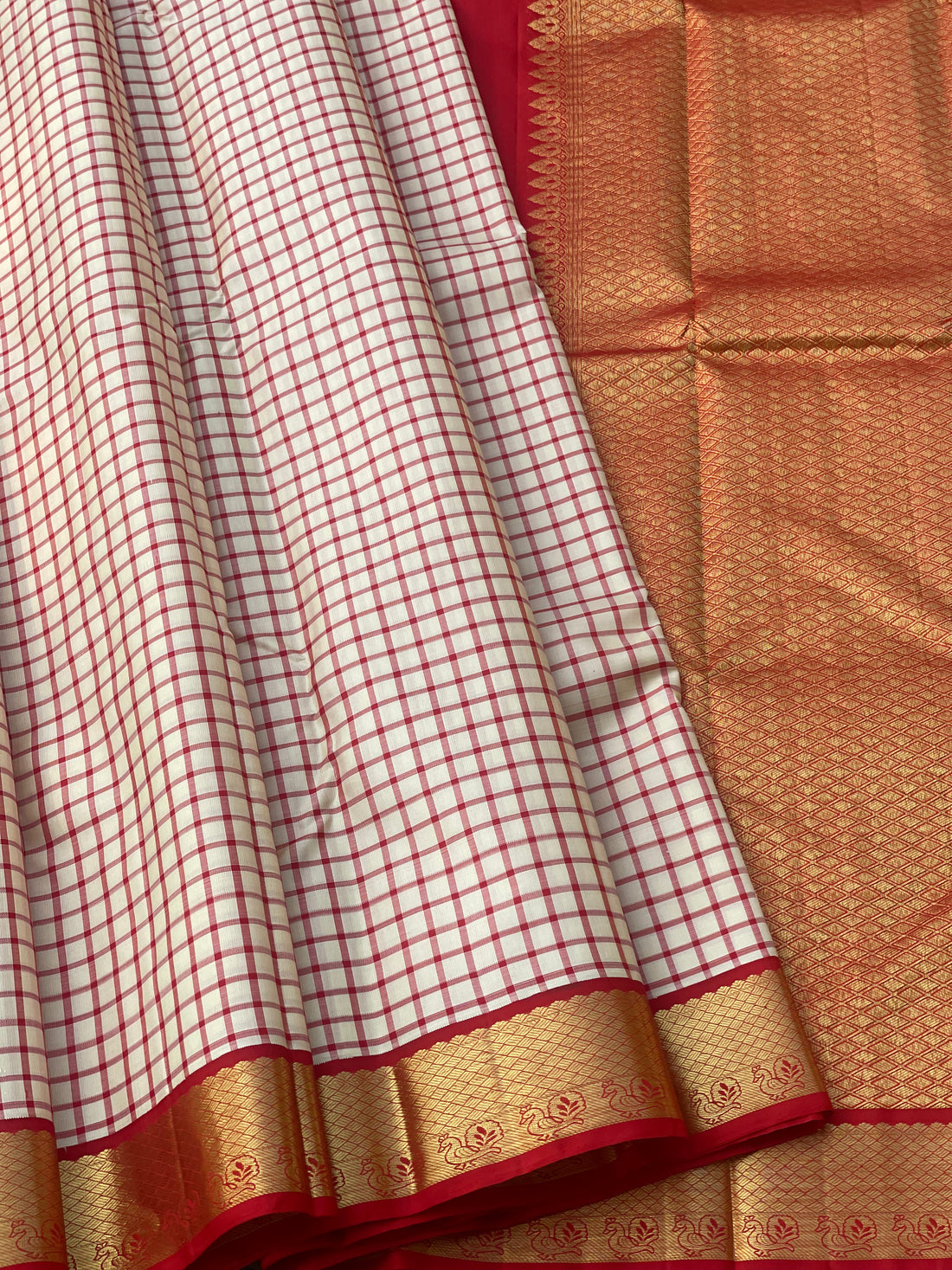 Korvai checks Kanchivaram Silk saree in off-white and red