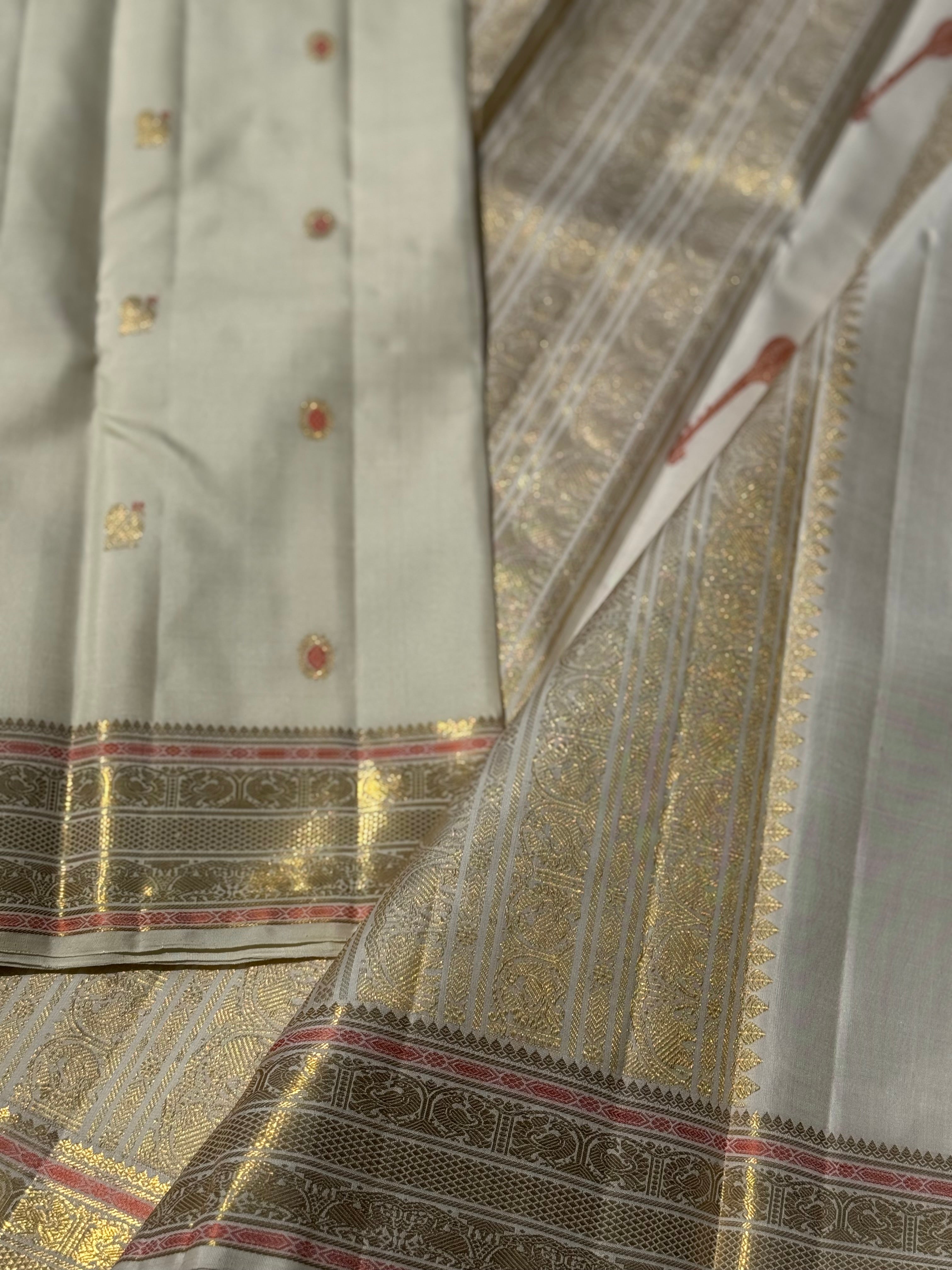 Client payment link for 1 saree with customised blouse