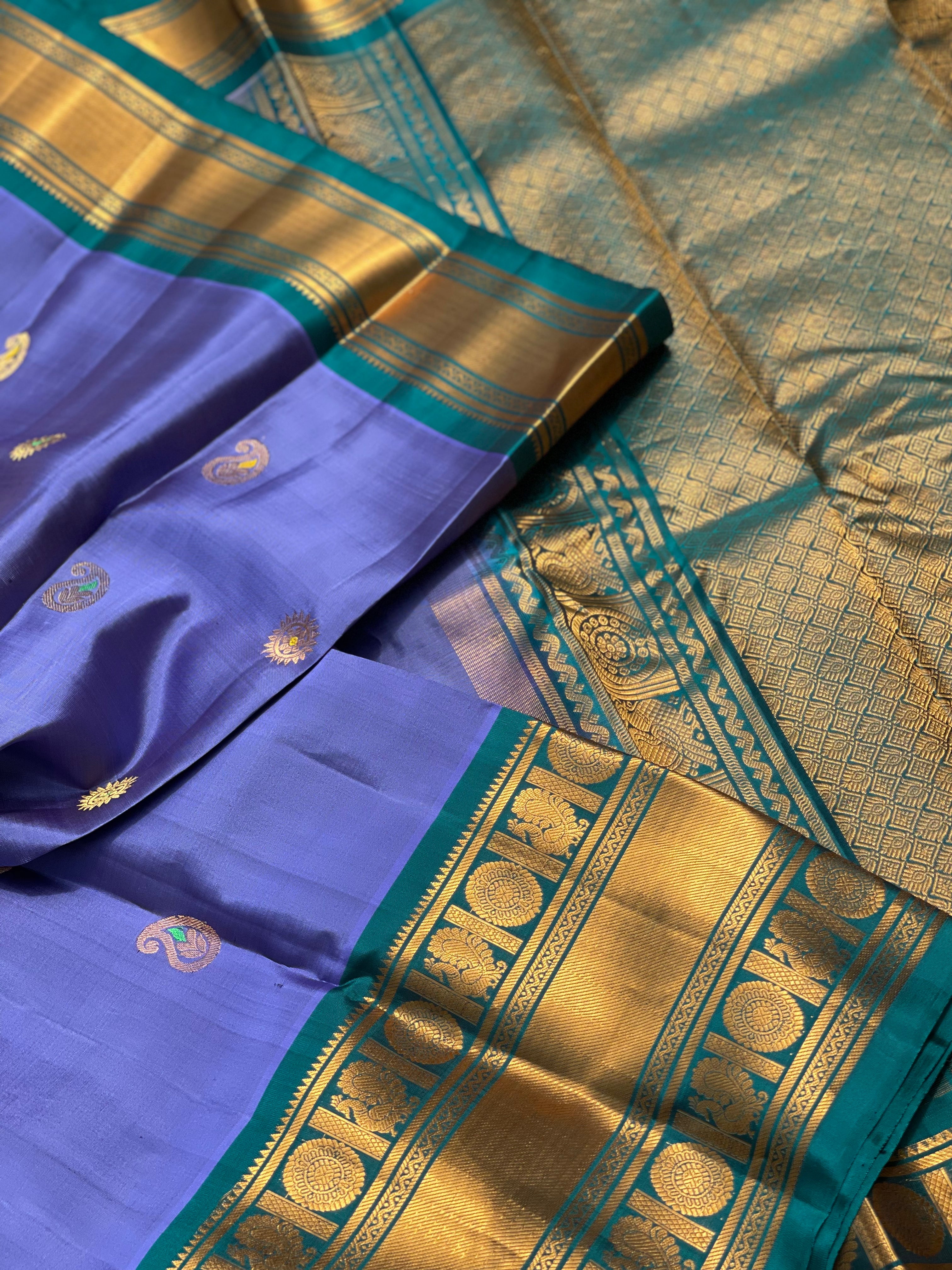 CornFlower Blue Gadwal silk saree with Kanchi turning border