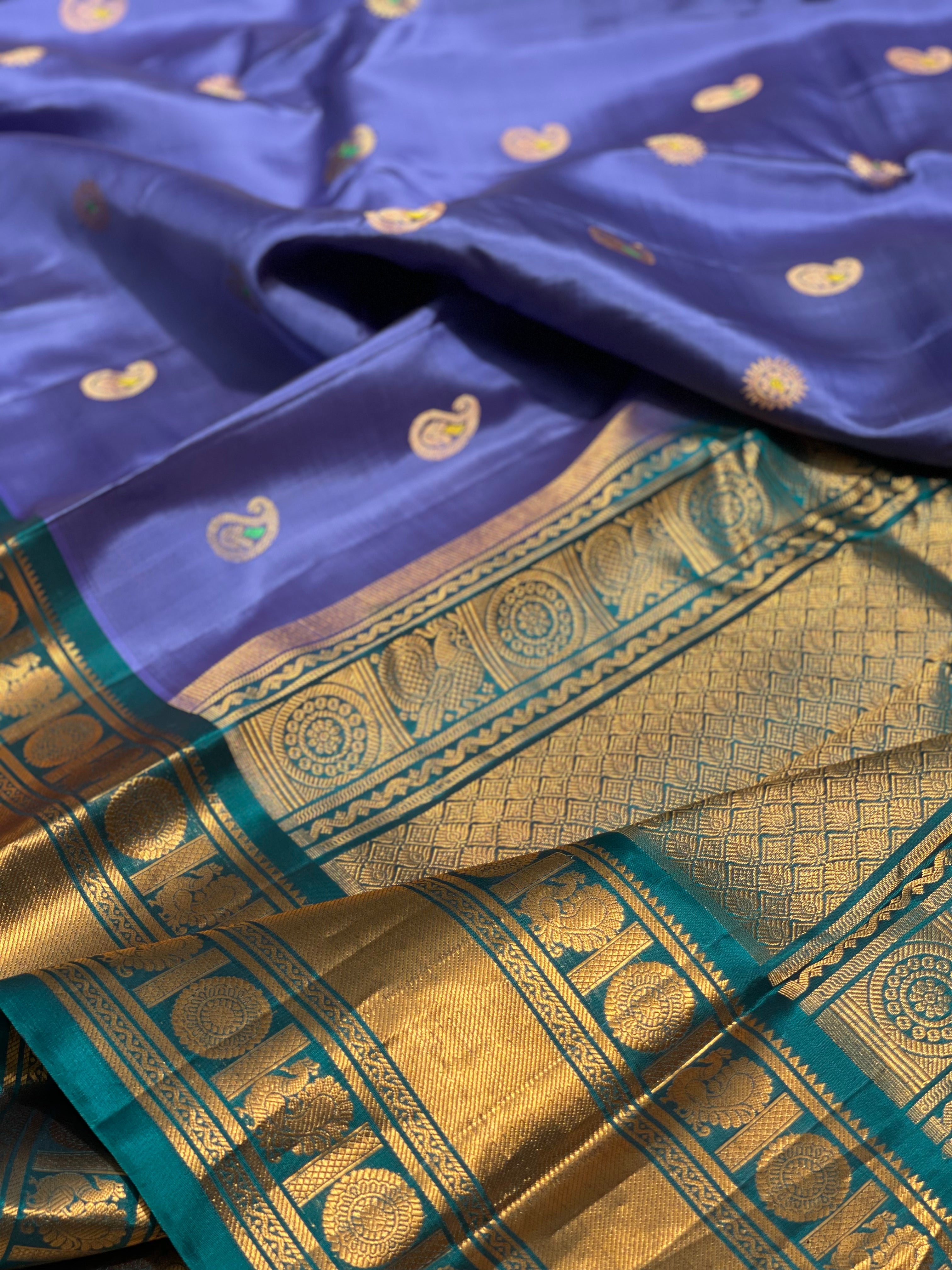 CornFlower Blue Gadwal silk saree with Kanchi turning border