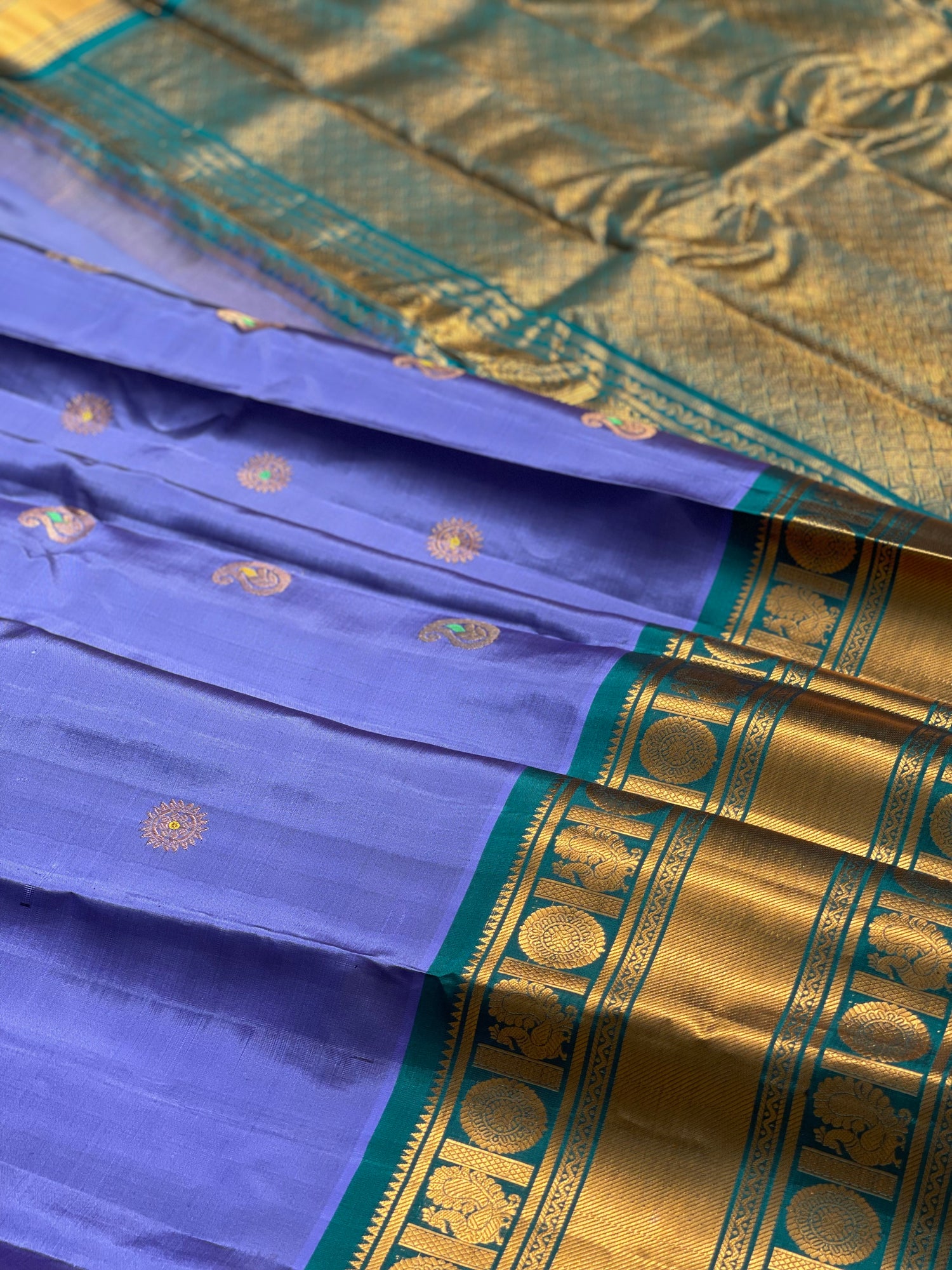 CornFlower Blue Gadwal silk saree with Kanchi turning border