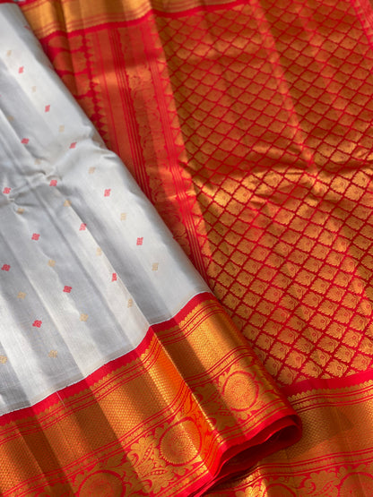 Gadwal Silk saree with Meenakari work Kanchivaram turning border